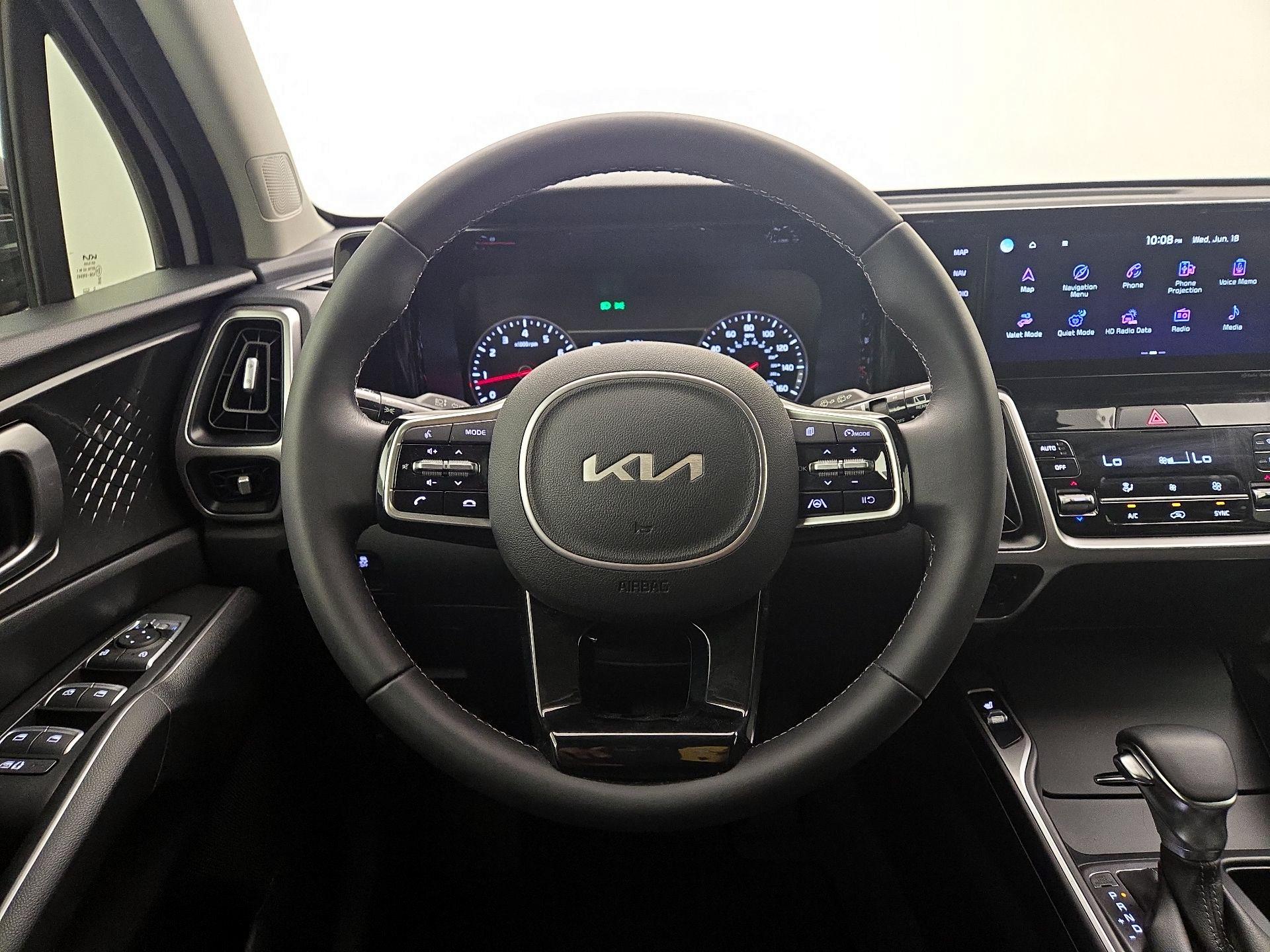 Thumbnail: 2022 Kia Sorento - 10