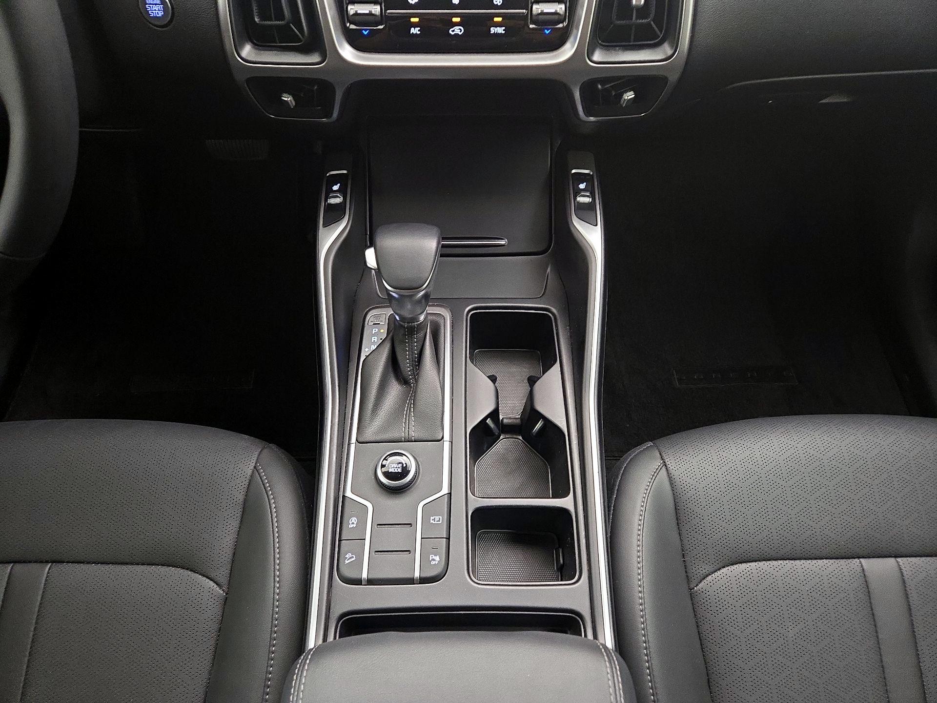 Thumbnail: 2022 Kia Sorento - 18