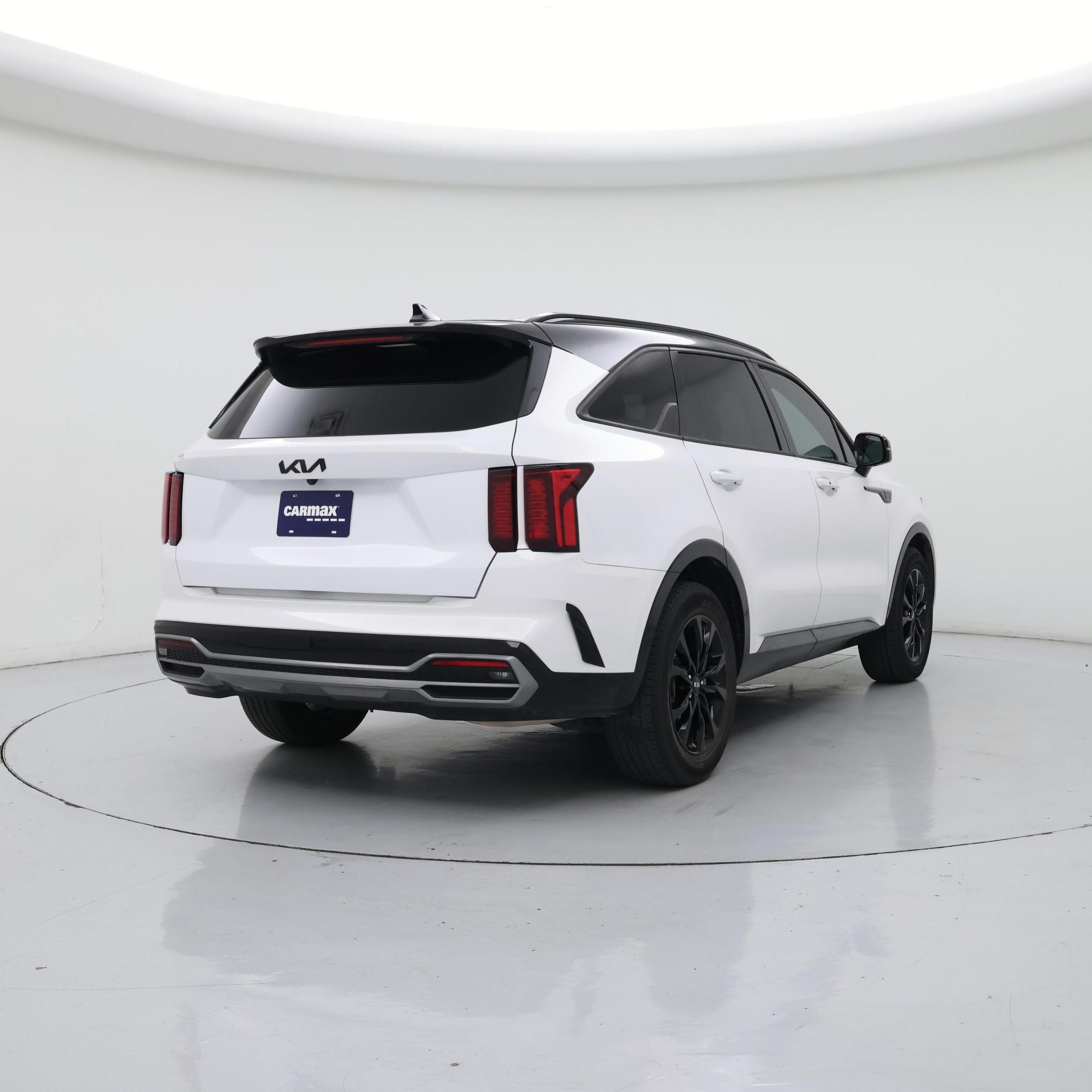 Thumbnail: 2022 Kia Sorento - 8