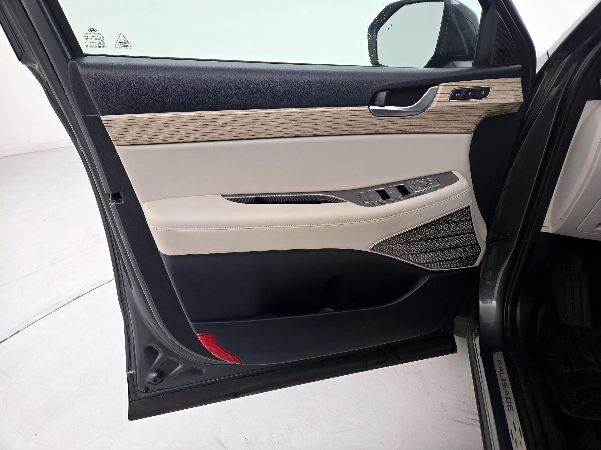 Thumbnail: 2022 Hyundai Palisade - 10