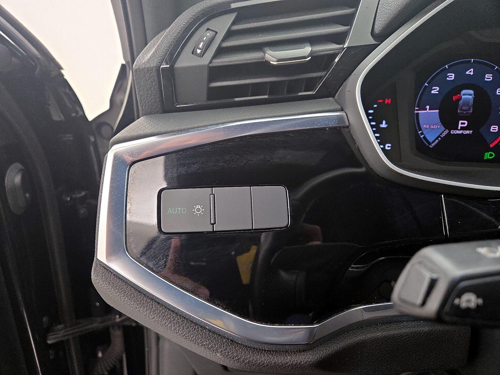 Thumbnail: 2021 Audi Q3 - 13