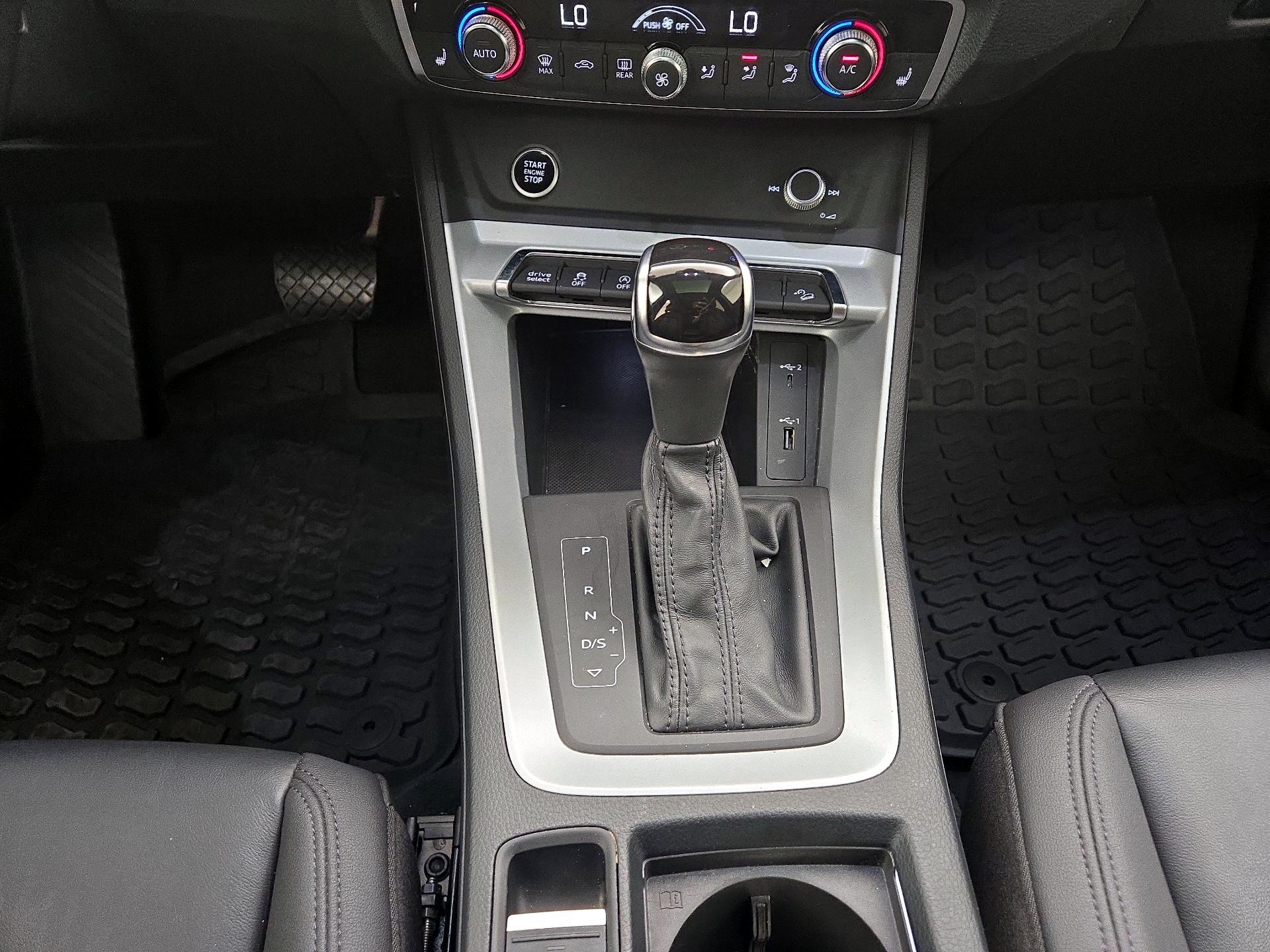 Thumbnail: 2021 Audi Q3 - 17