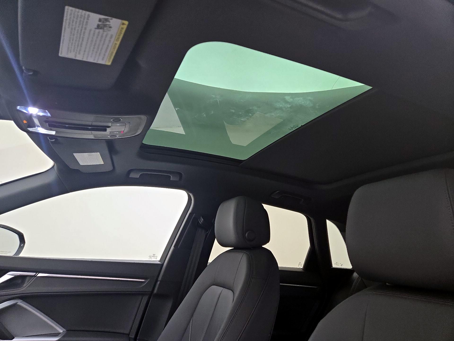 Thumbnail: 2021 Audi Q3 - 19