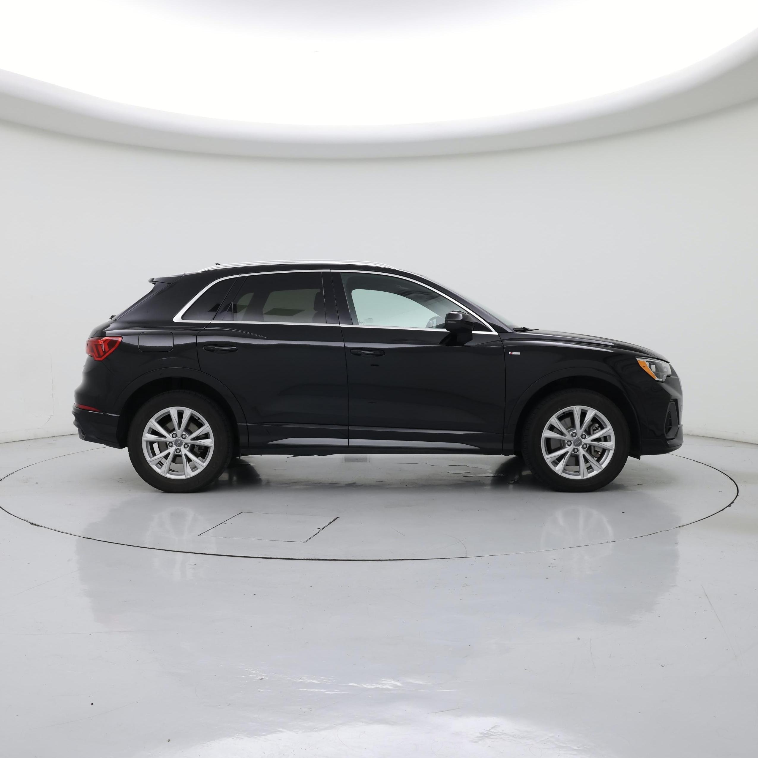 Thumbnail: 2021 Audi Q3 - 7