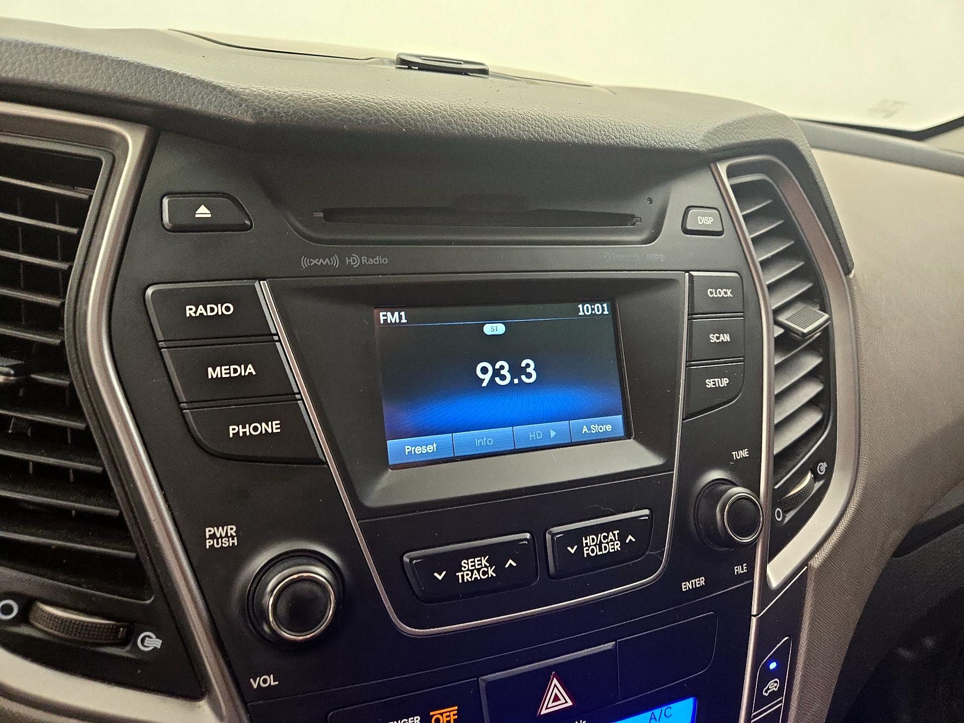 Thumbnail: 2013 Hyundai Santa Fe - 15