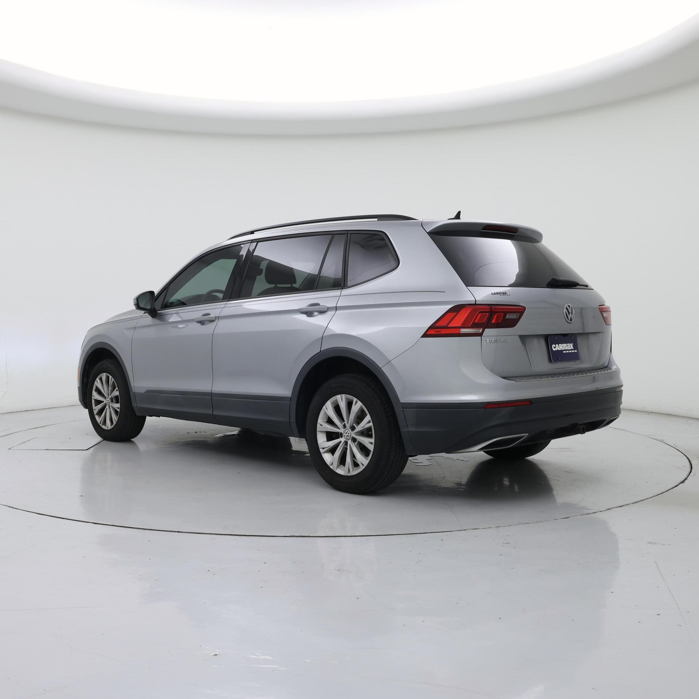 Thumbnail: 2020 Volkswagen Tiguan - 2