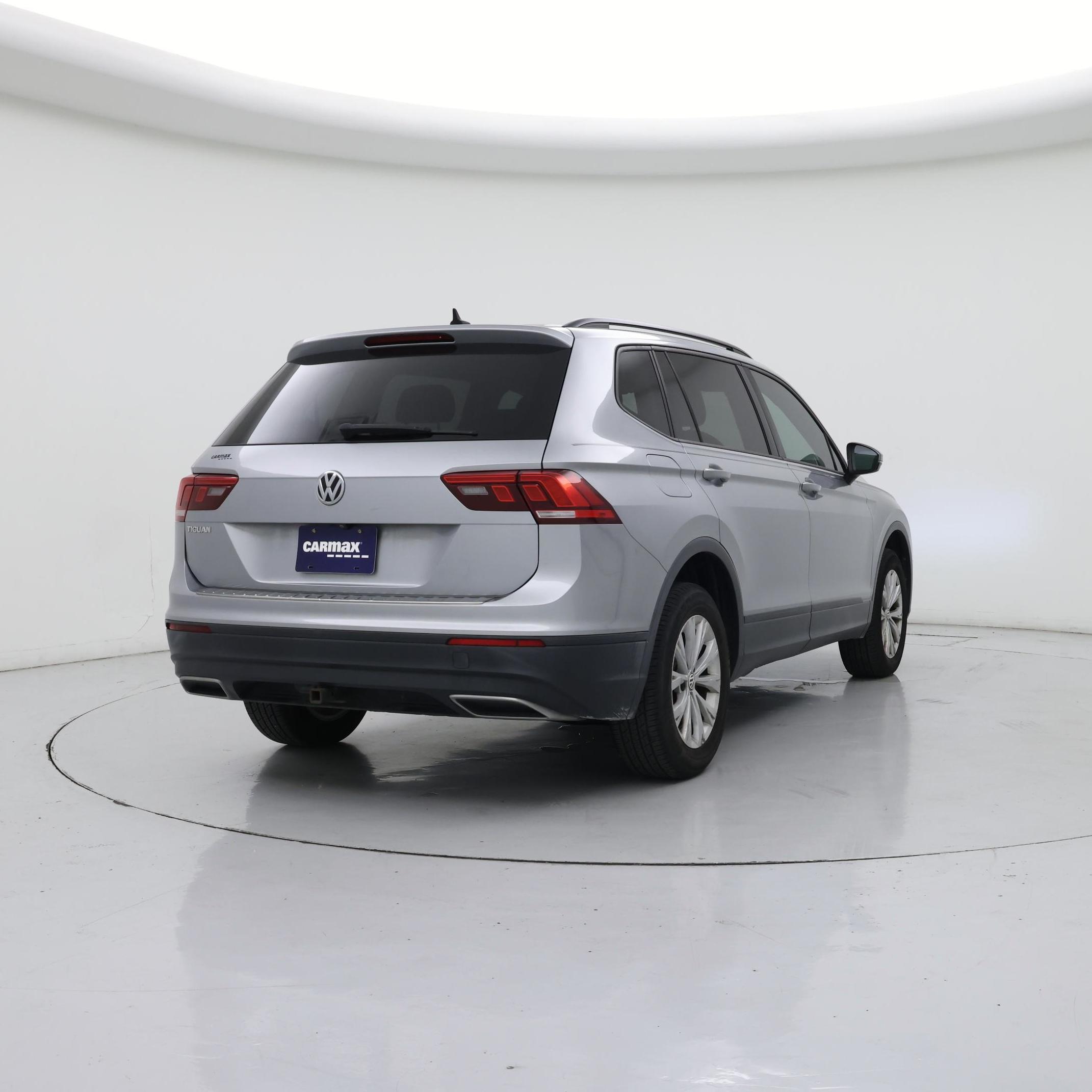 Thumbnail: 2020 Volkswagen Tiguan - 8