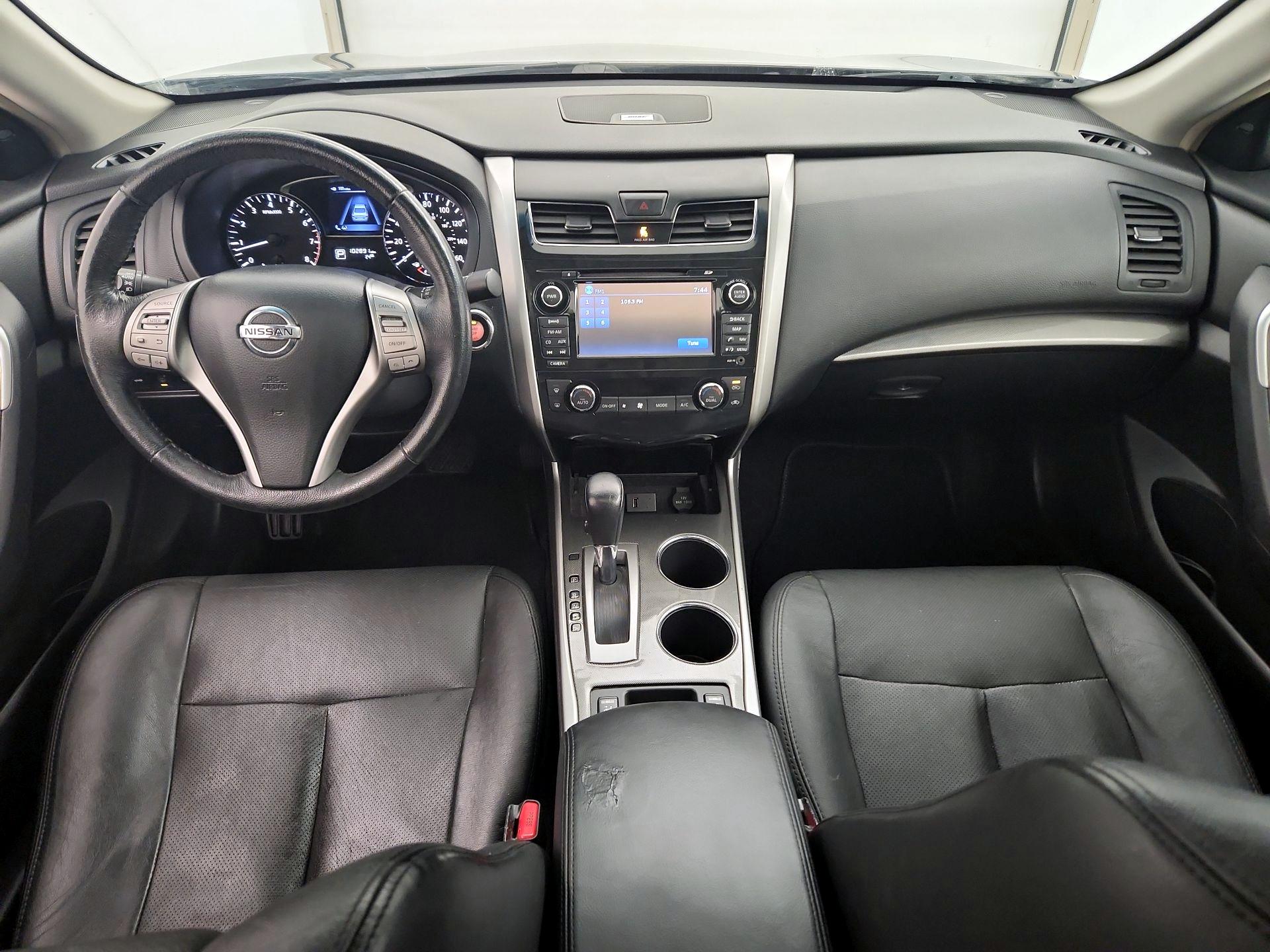 Thumbnail: 2013 Nissan Altima - 9