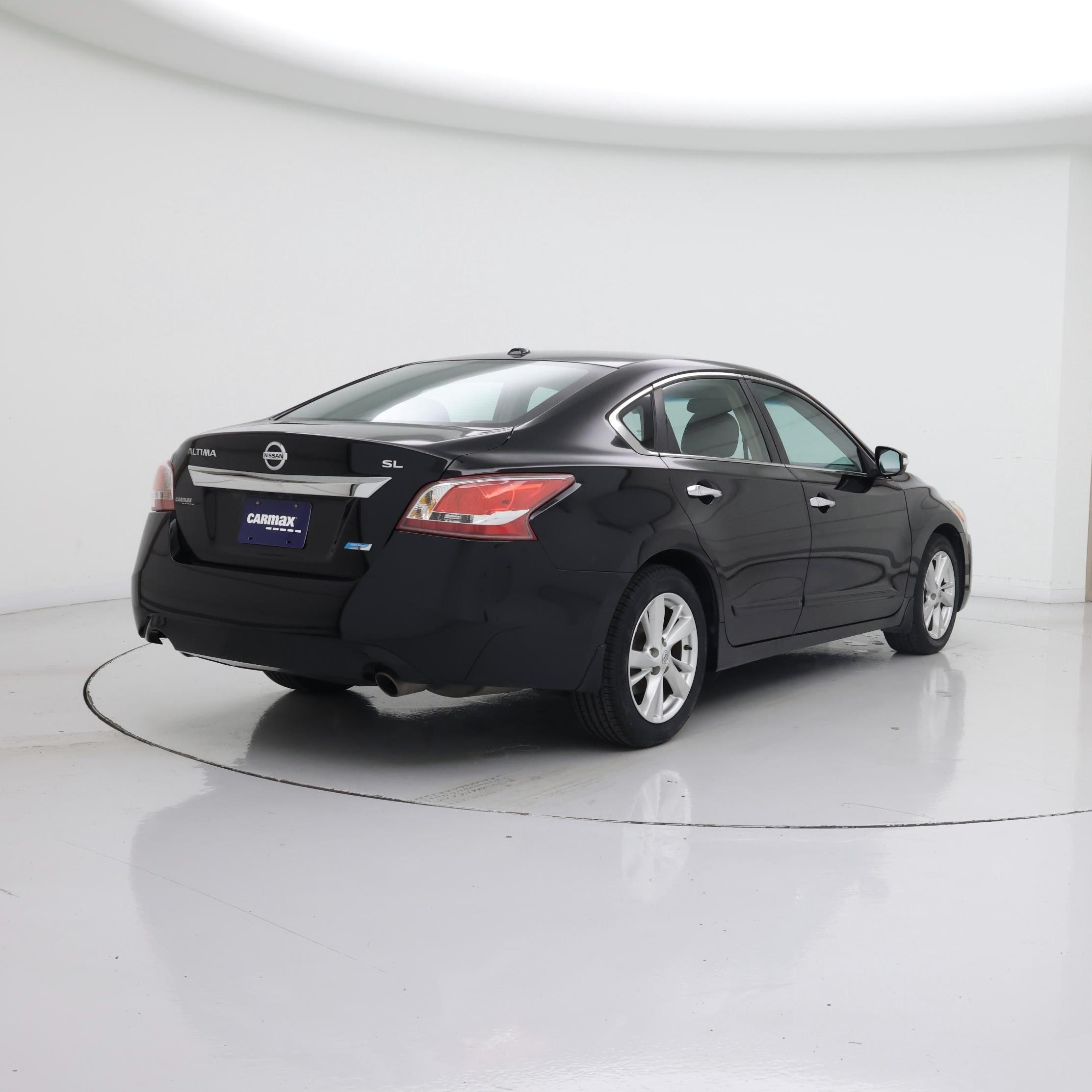 Thumbnail: 2013 Nissan Altima - 8
