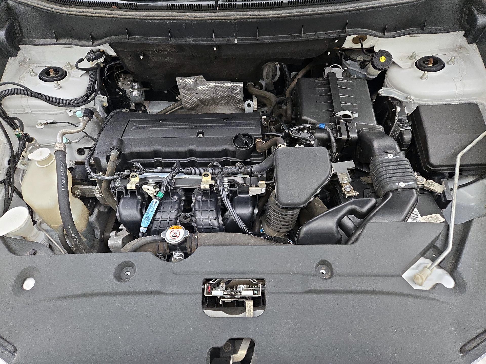 Thumbnail: 2015 Mitsubishi Outlander Sport - 19