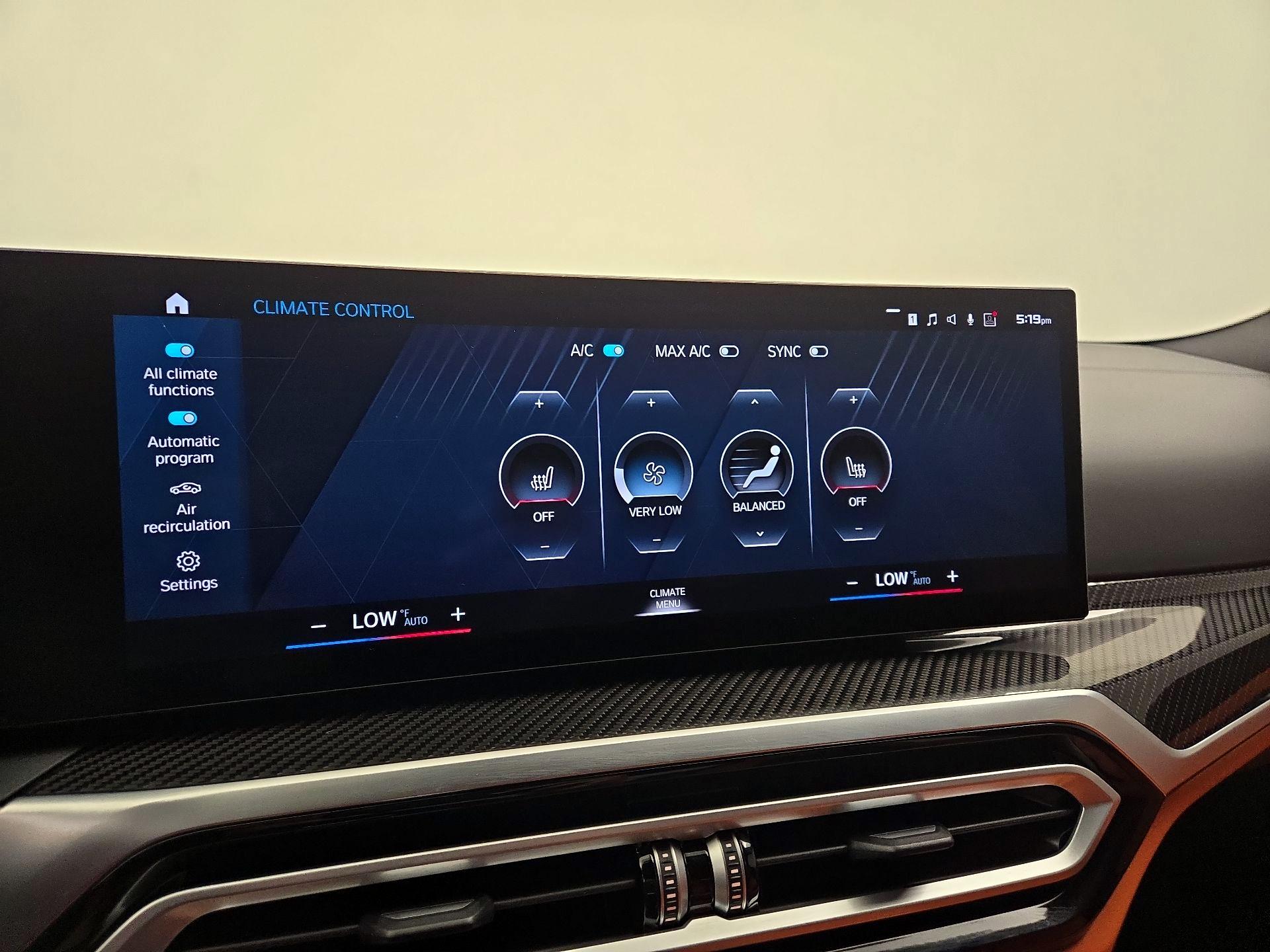 Thumbnail: 2024 BMW M3 - 17