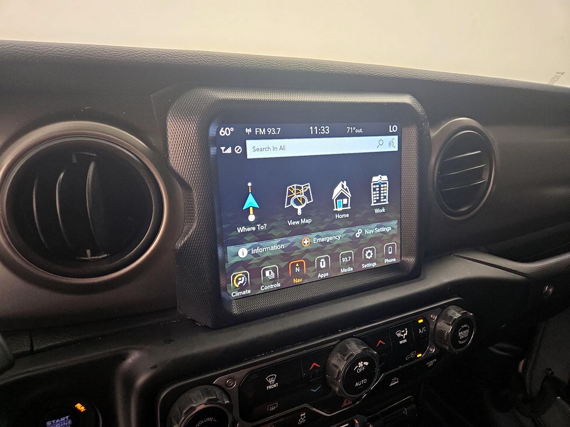 Thumbnail: 2021 Jeep Gladiator - 14
