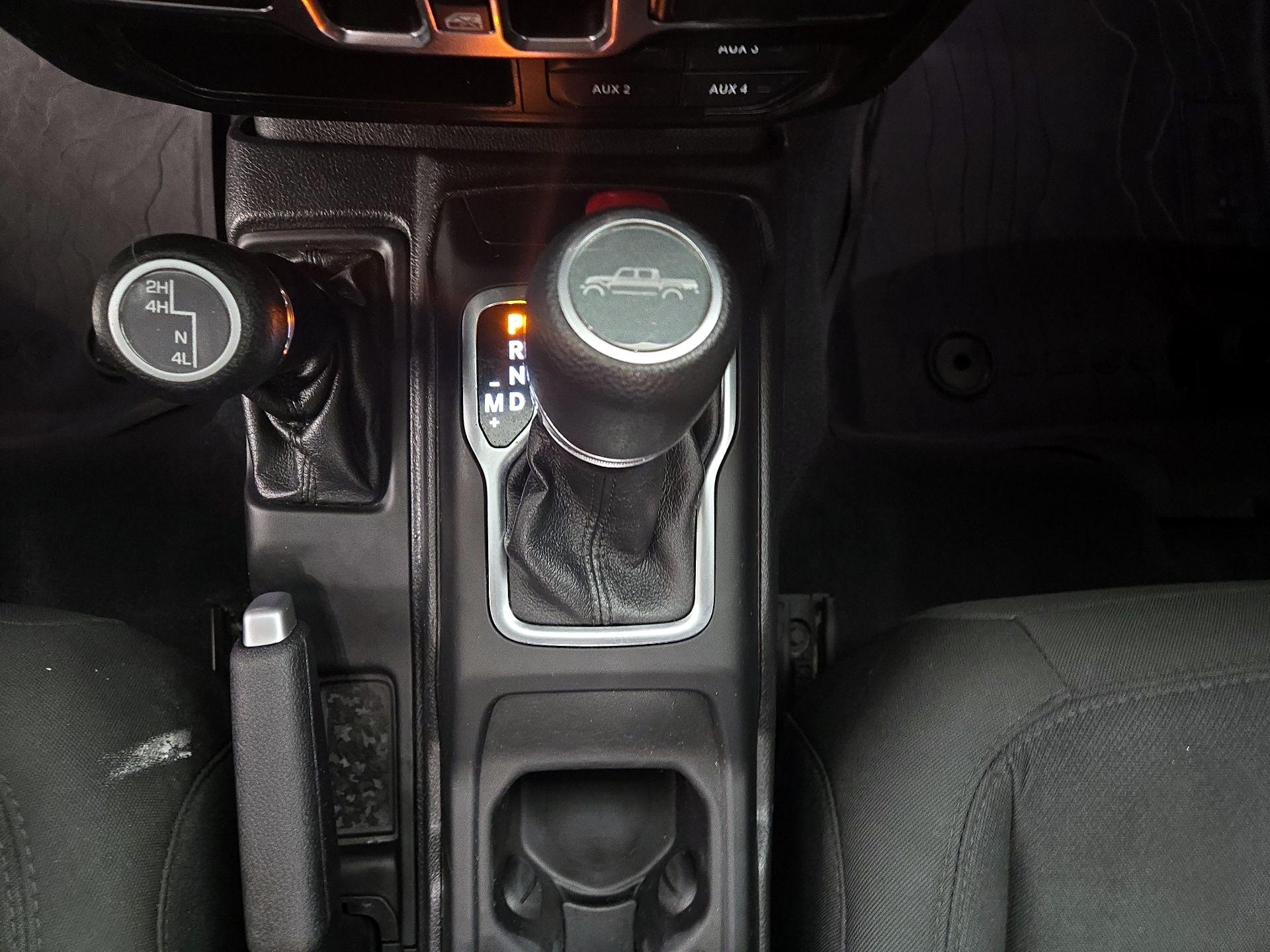 Thumbnail: 2021 Jeep Gladiator - 18