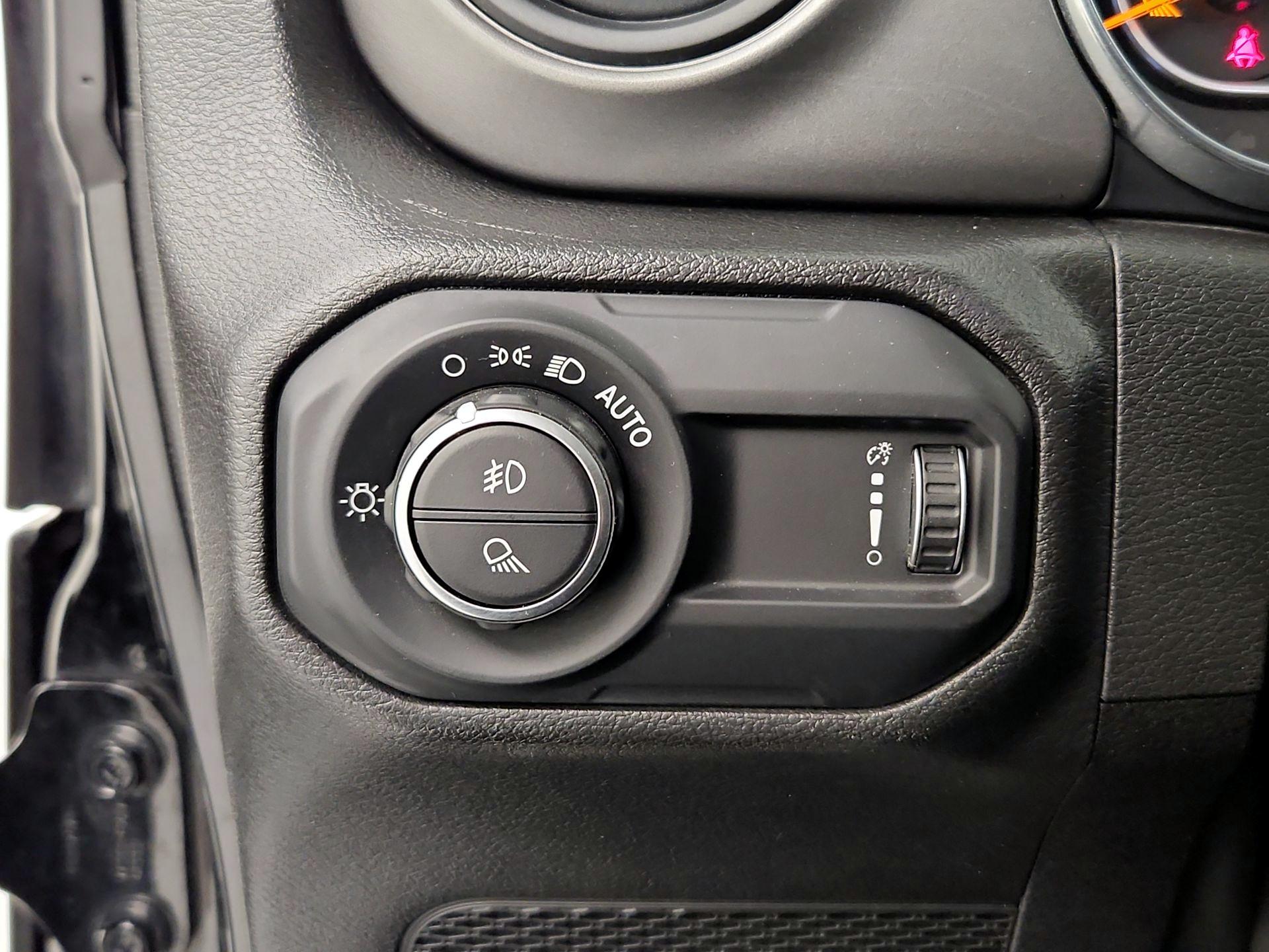 Thumbnail: 2023 Jeep Gladiator - 13