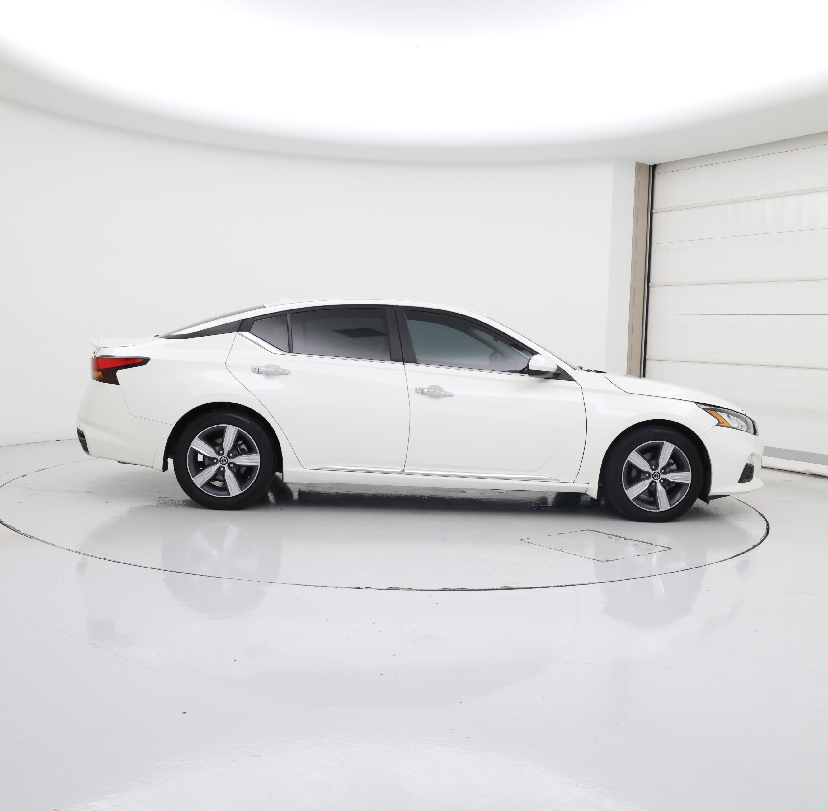 Thumbnail: 2021 Nissan Altima - 7