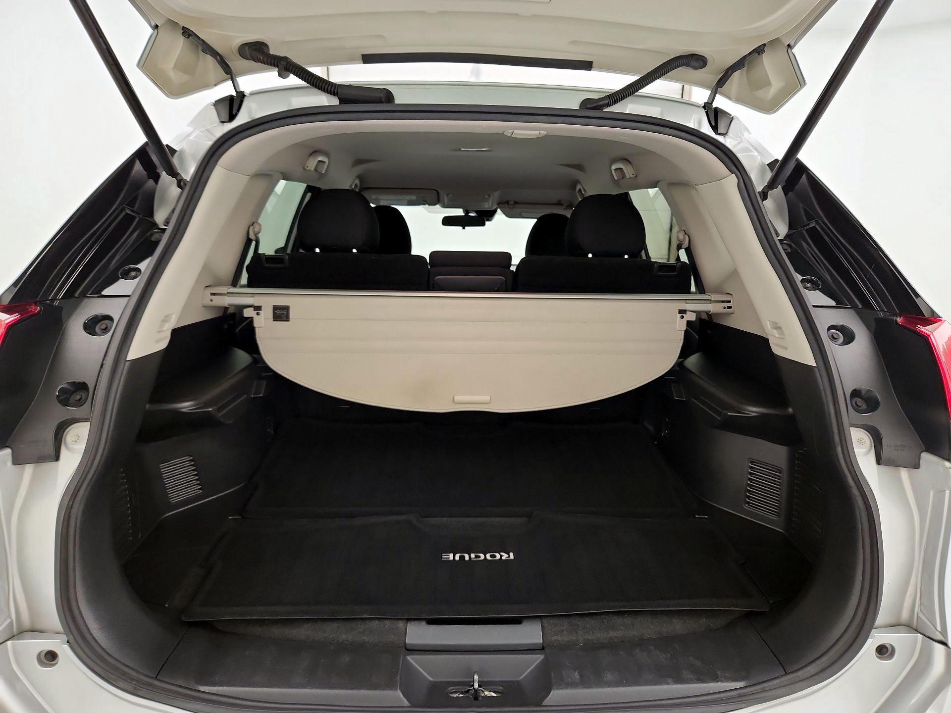 Thumbnail: 2019 Nissan Rogue - 20