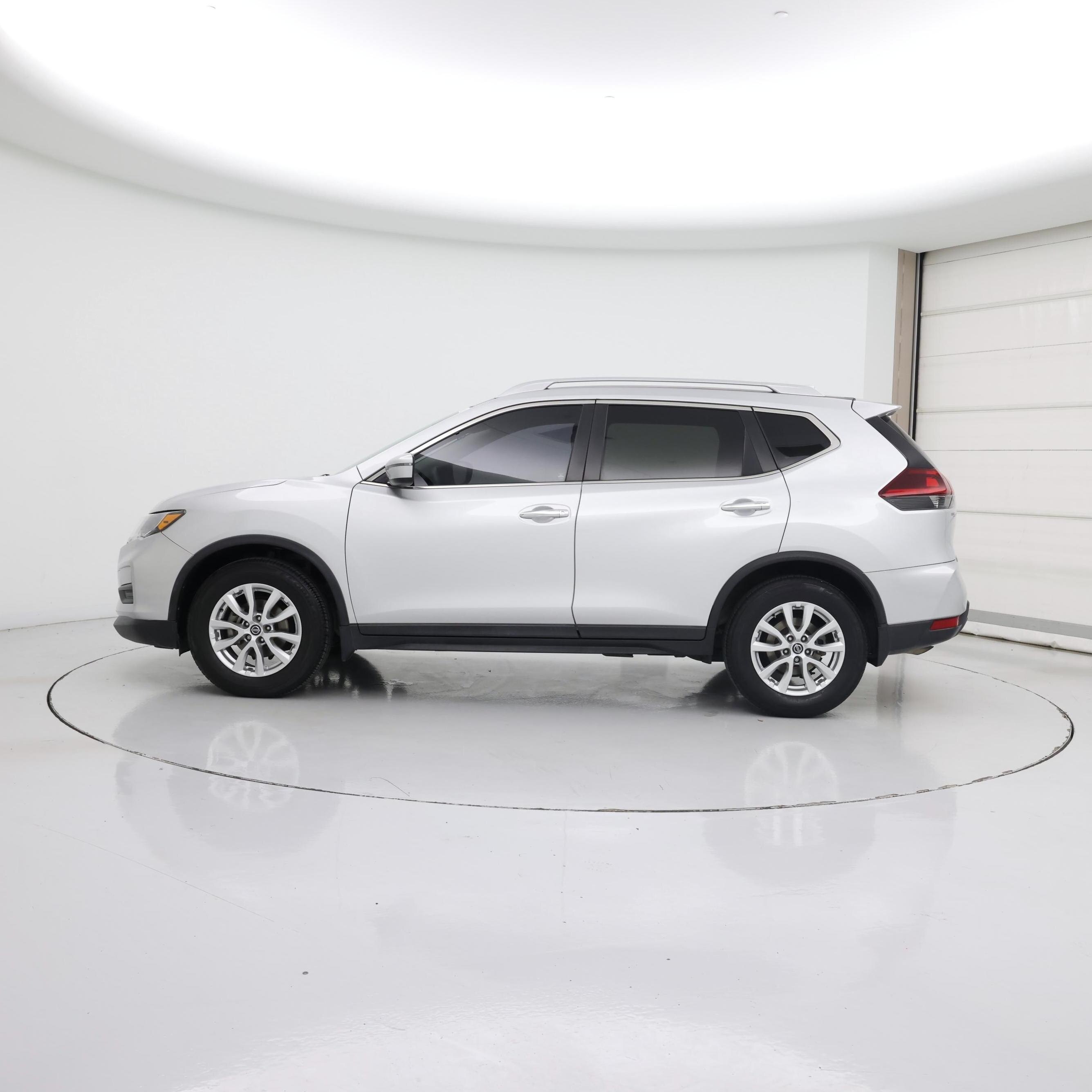 Thumbnail: 2019 Nissan Rogue - 3