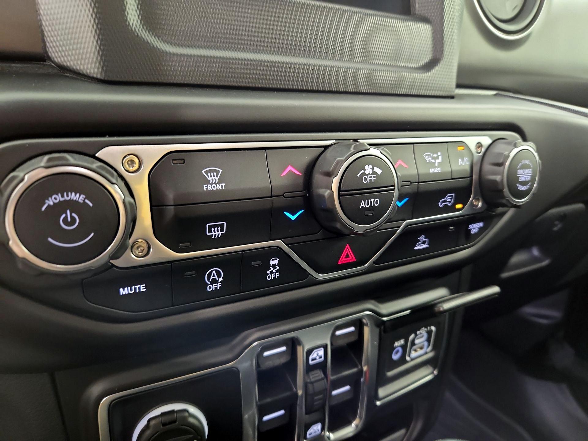 Thumbnail: 2023 Jeep Wrangler - 16