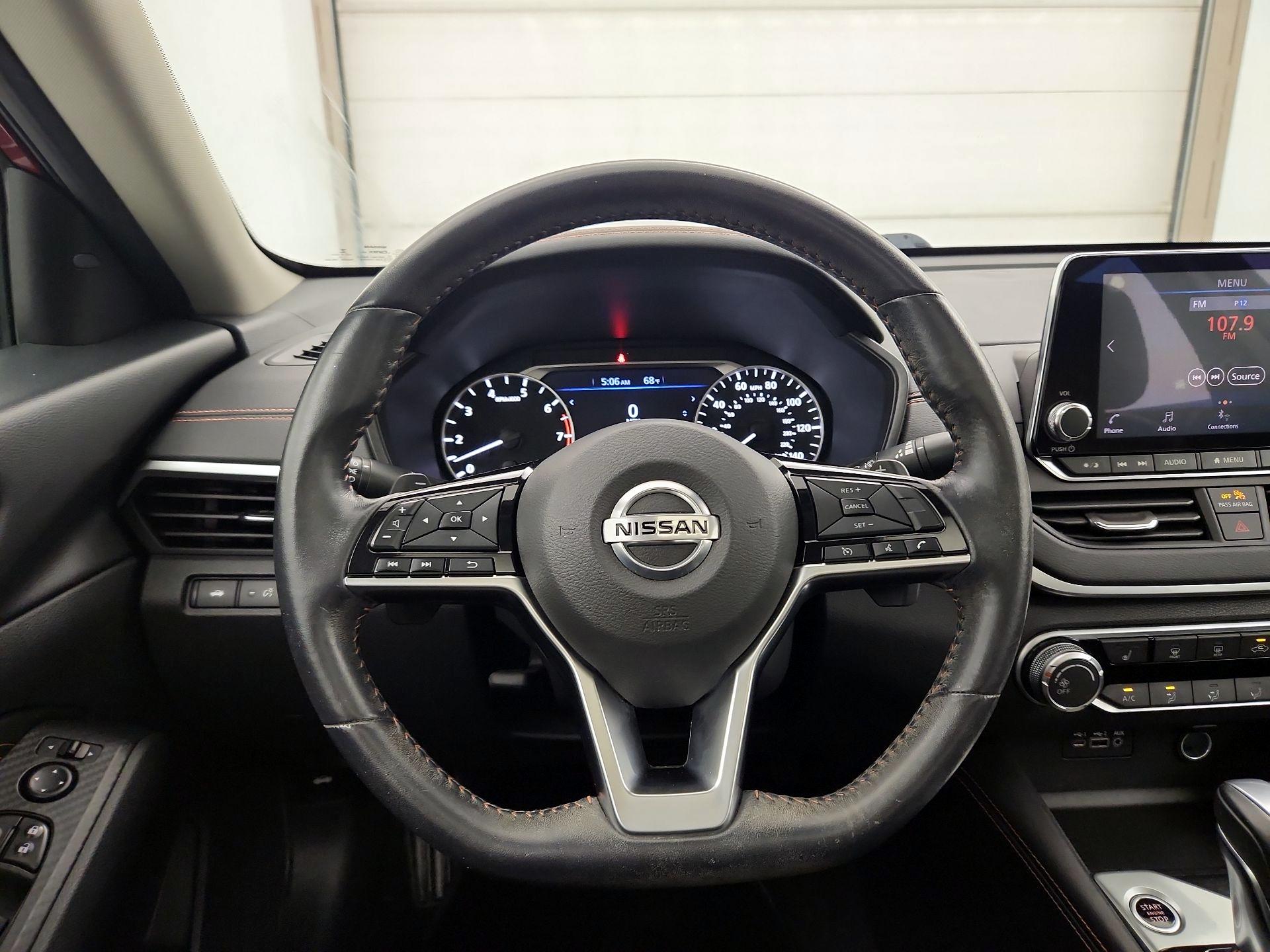 Thumbnail: 2020 Nissan Altima - 10