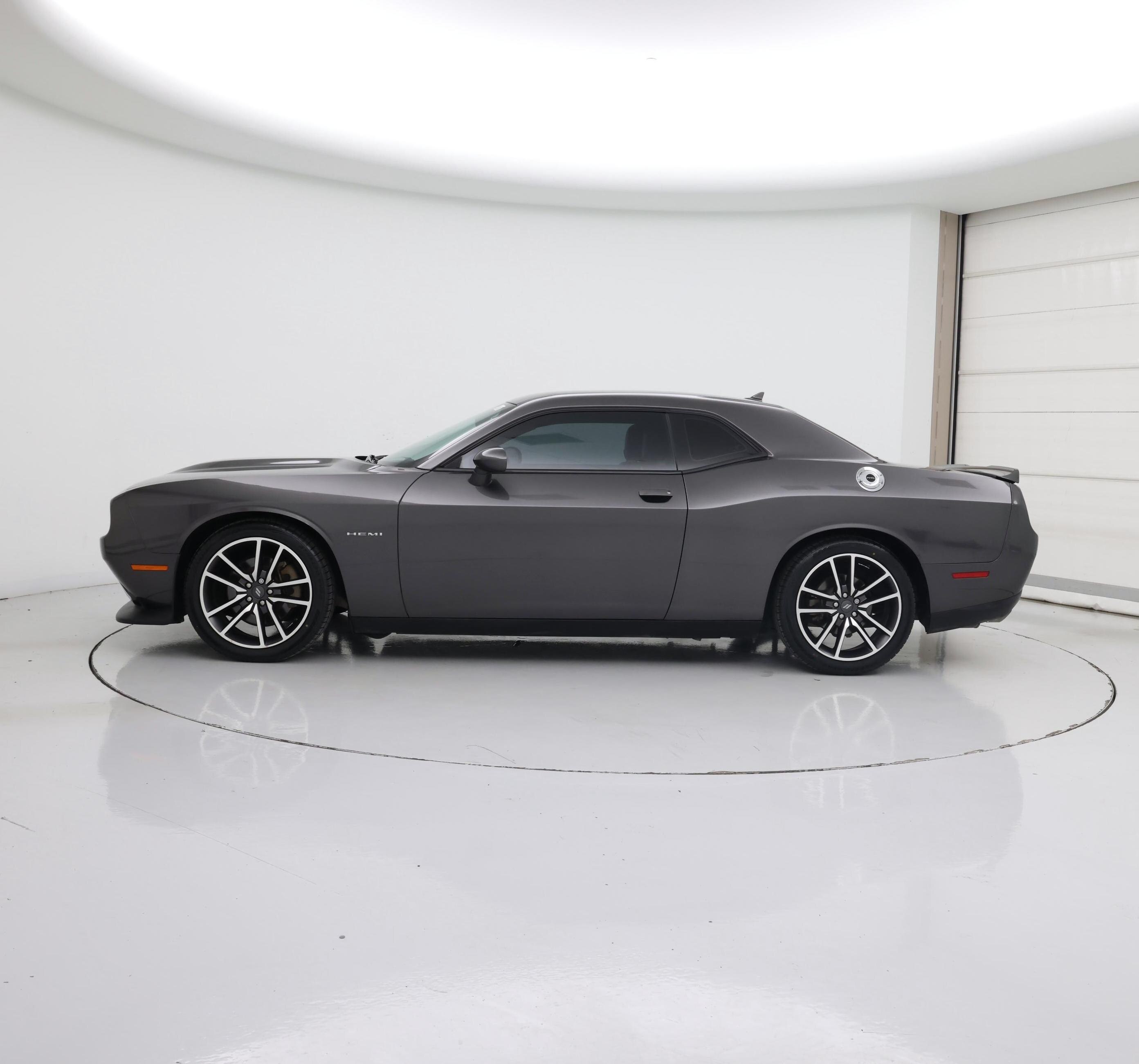 Thumbnail: 2021 Dodge Challenger - 3