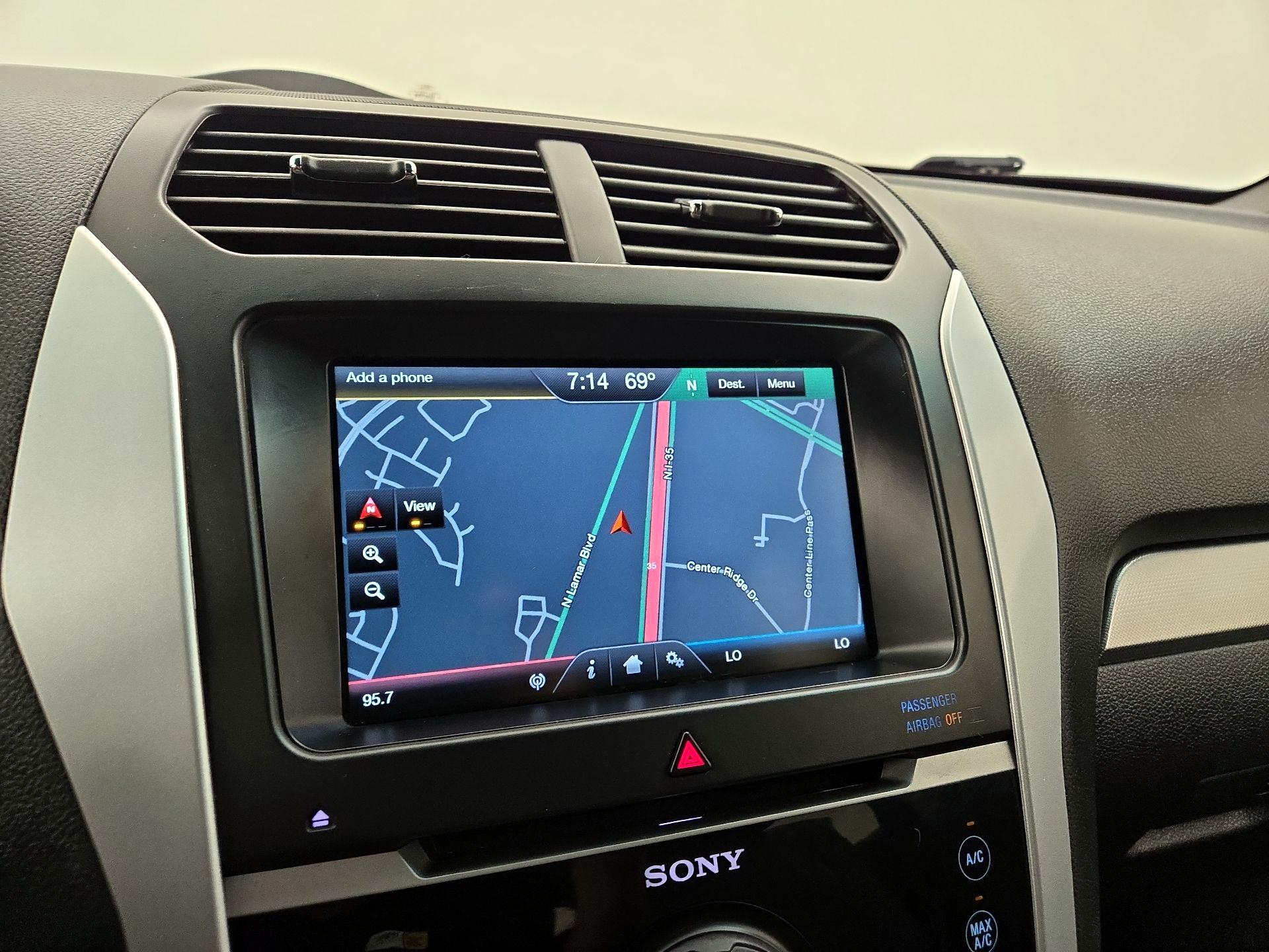 Thumbnail: 2015 Ford Explorer - 14