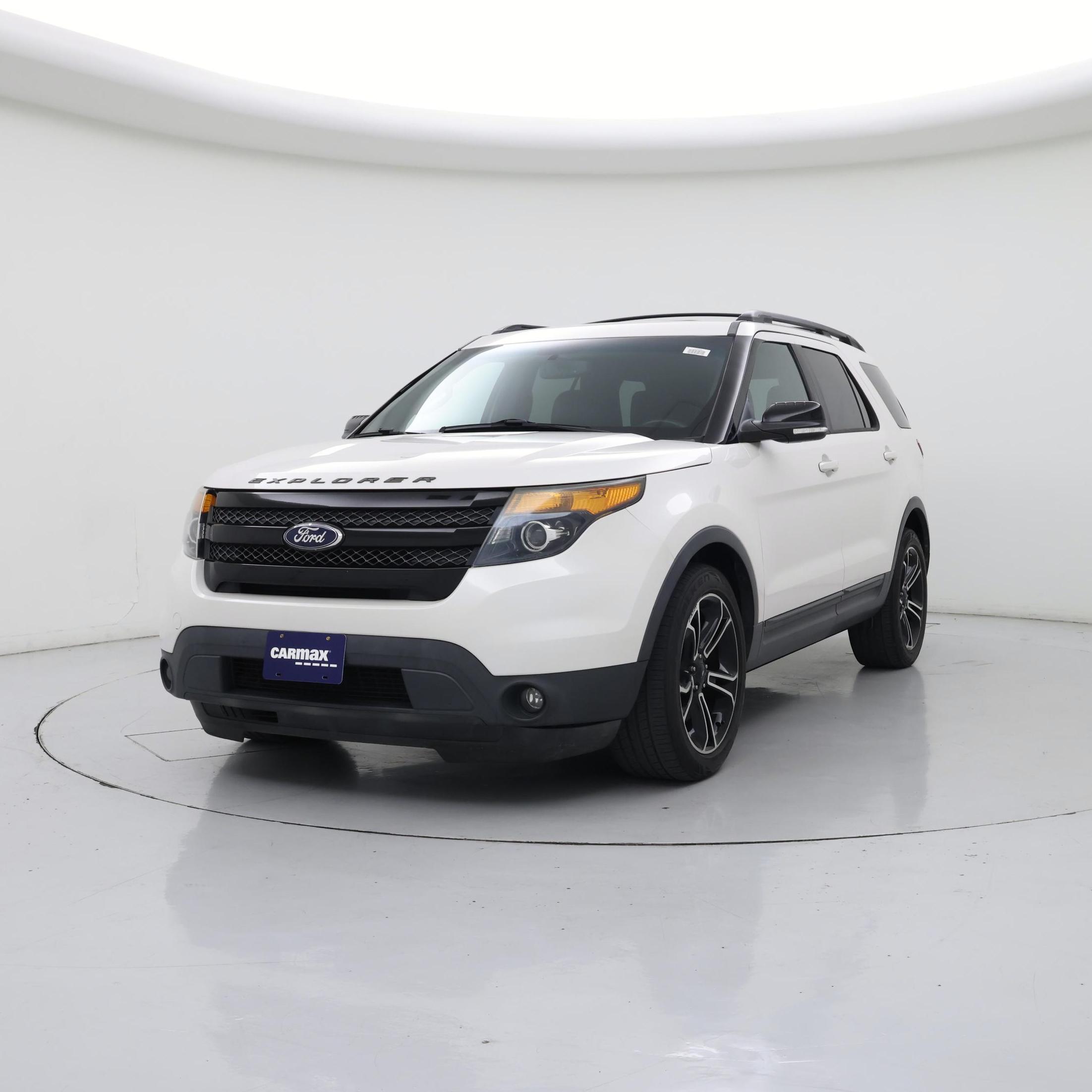 Thumbnail: 2015 Ford Explorer - 4
