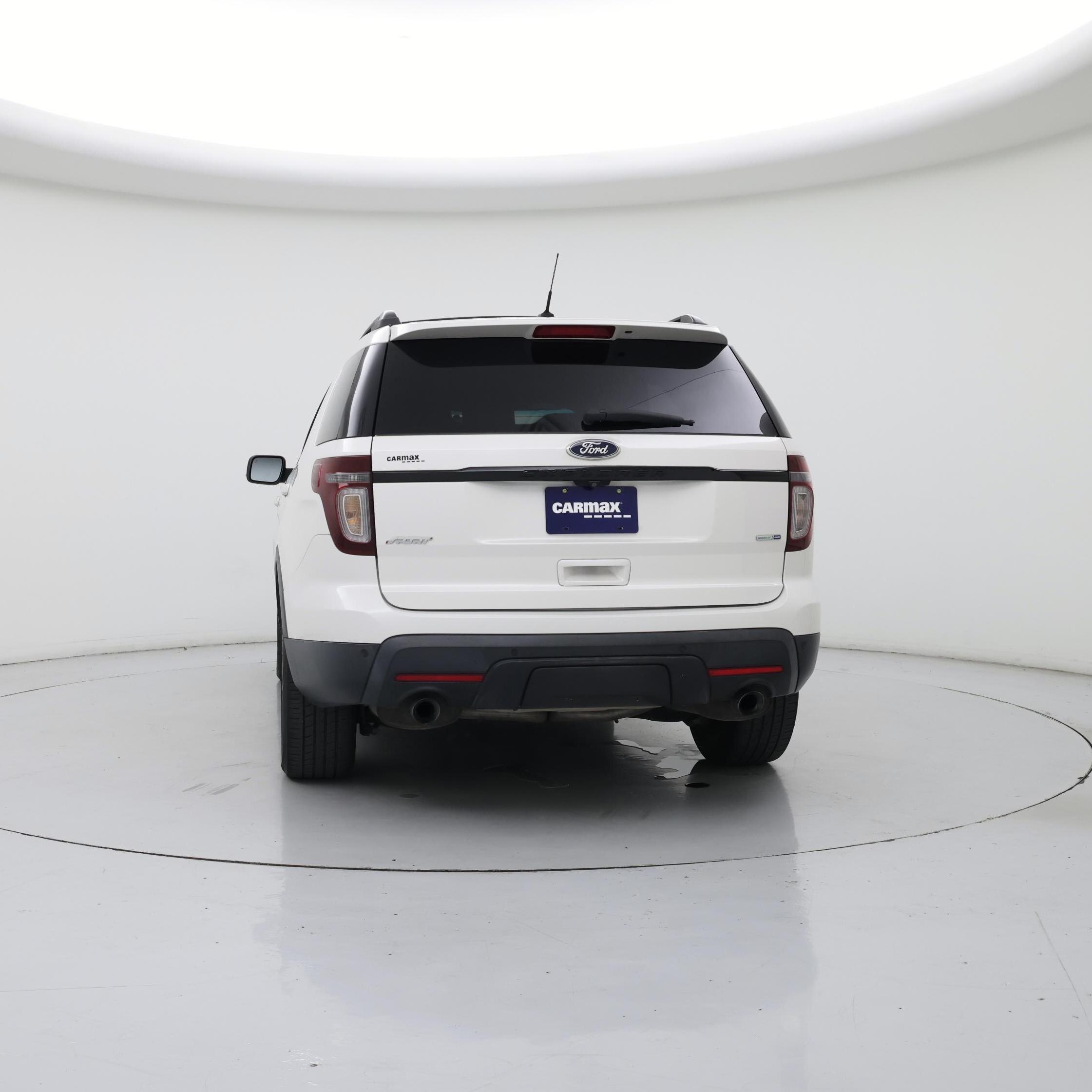 Thumbnail: 2015 Ford Explorer - 6