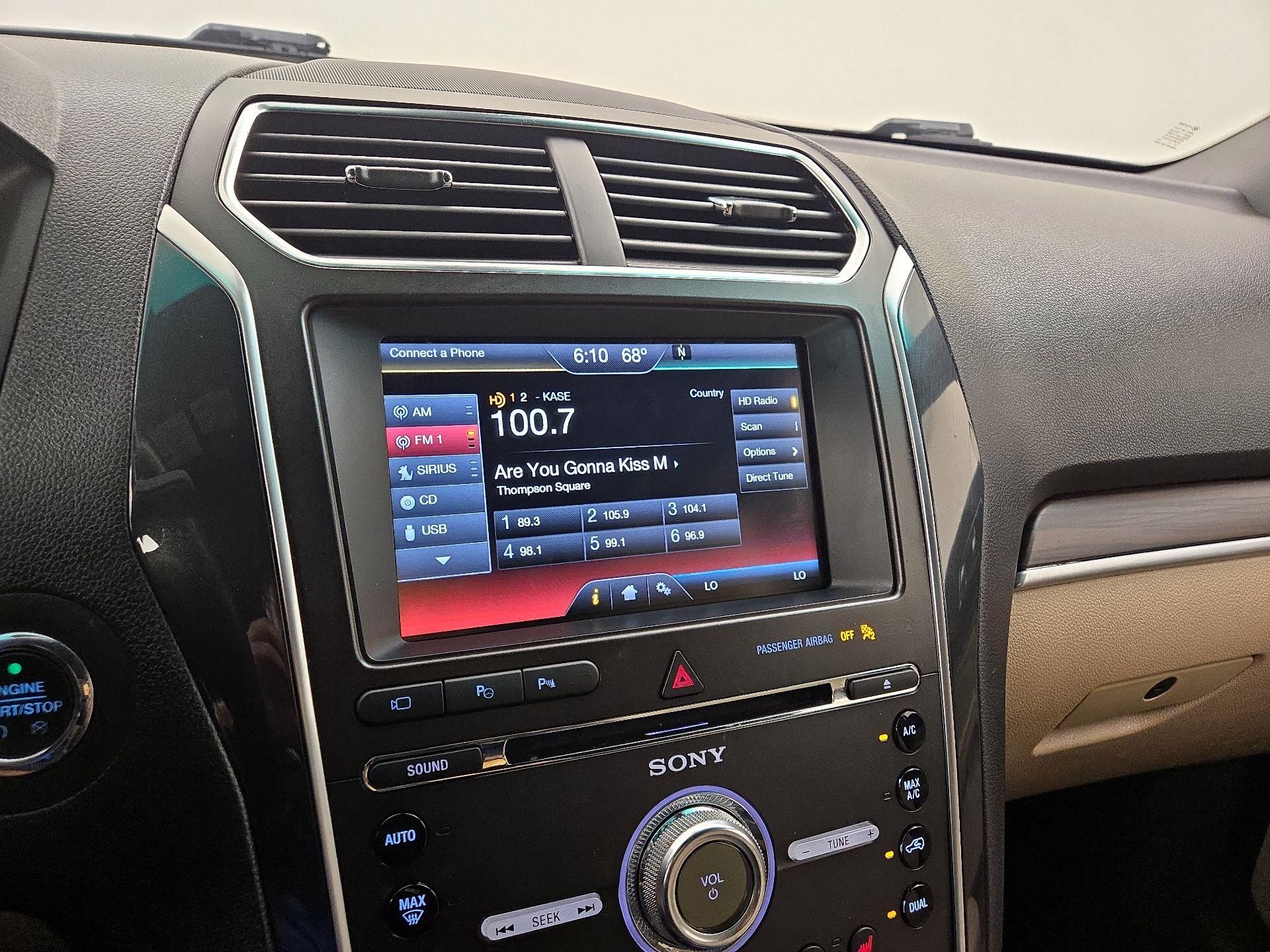 Thumbnail: 2016 Ford Explorer - 16
