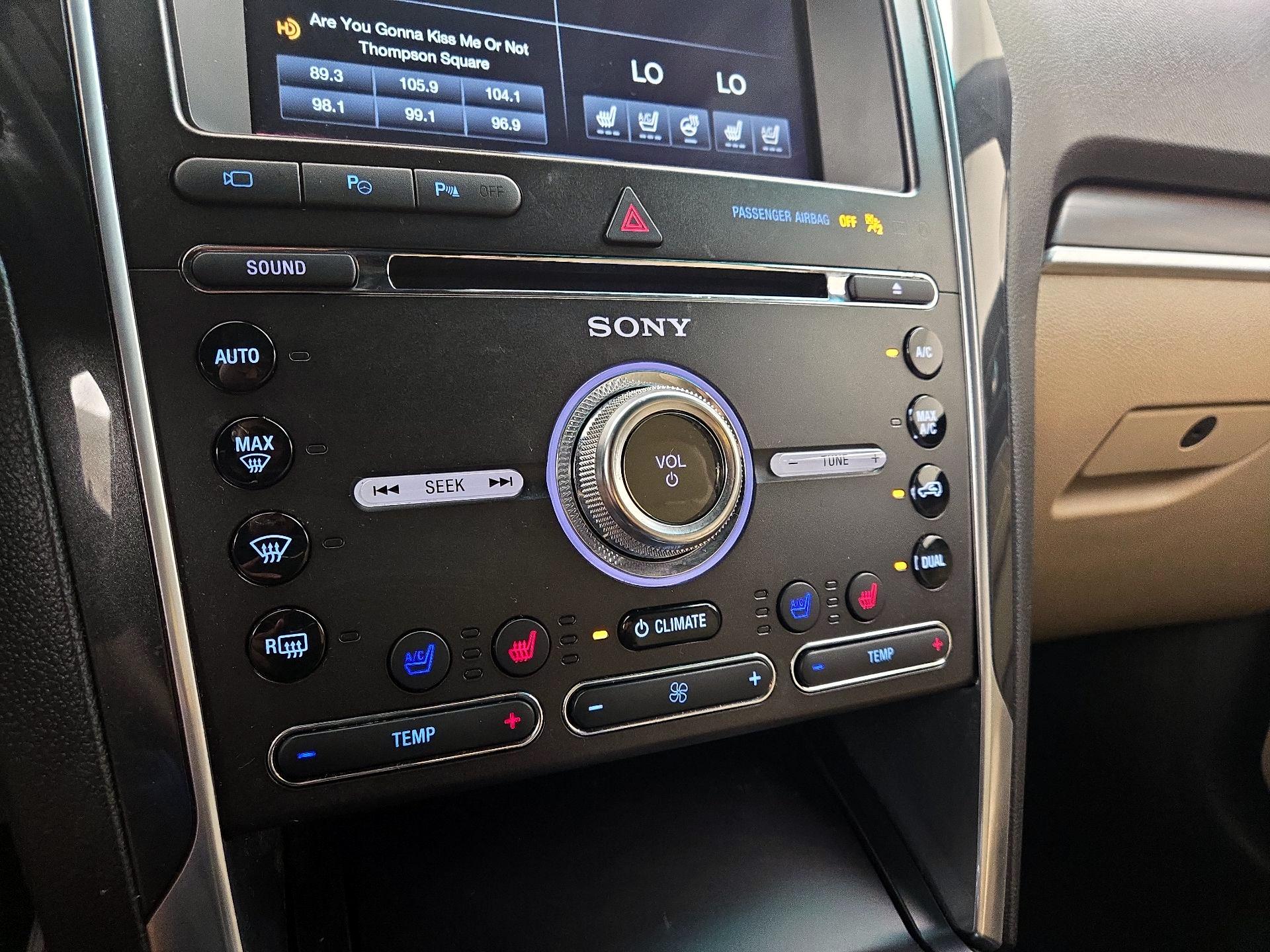 Thumbnail: 2016 Ford Explorer - 17