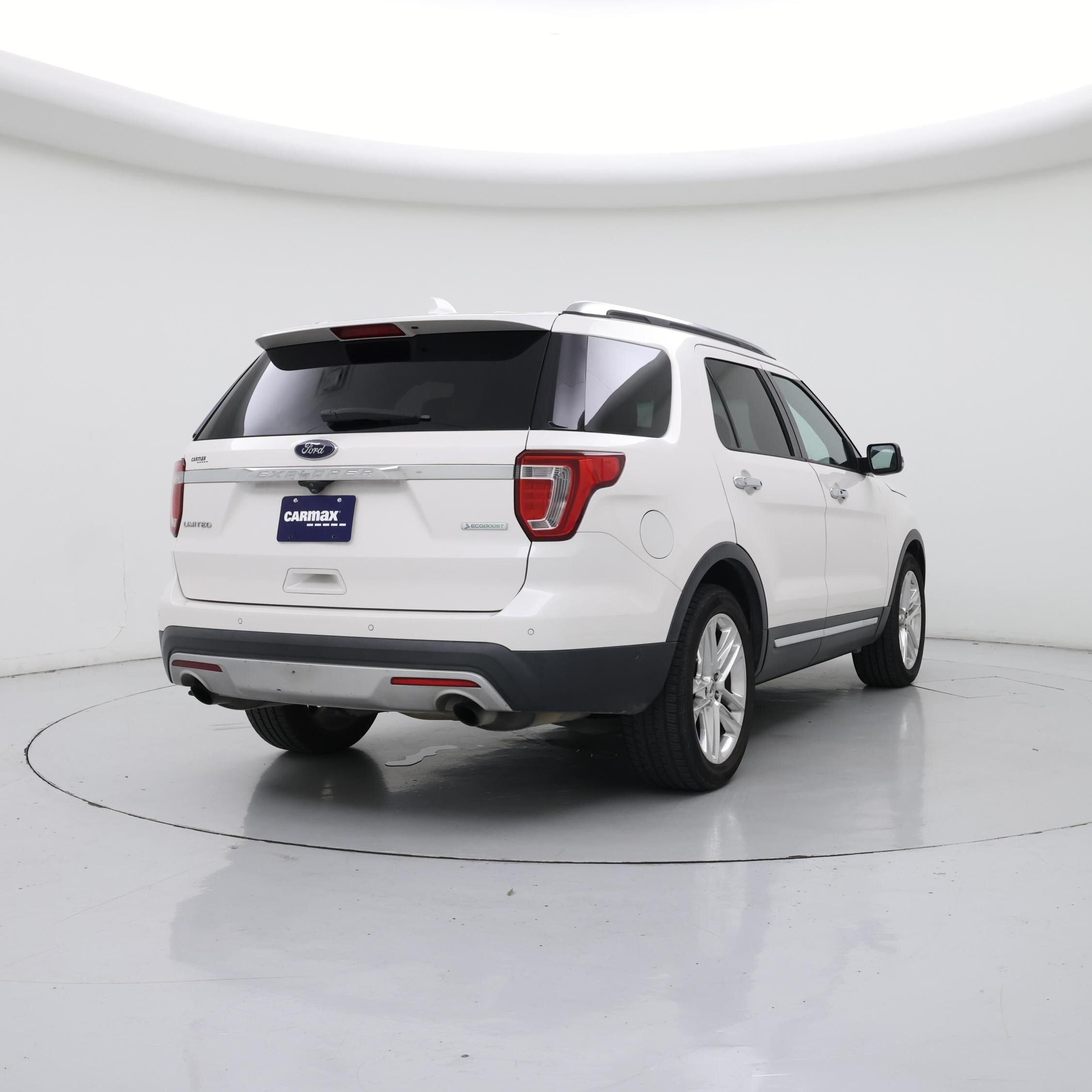 Thumbnail: 2016 Ford Explorer - 8