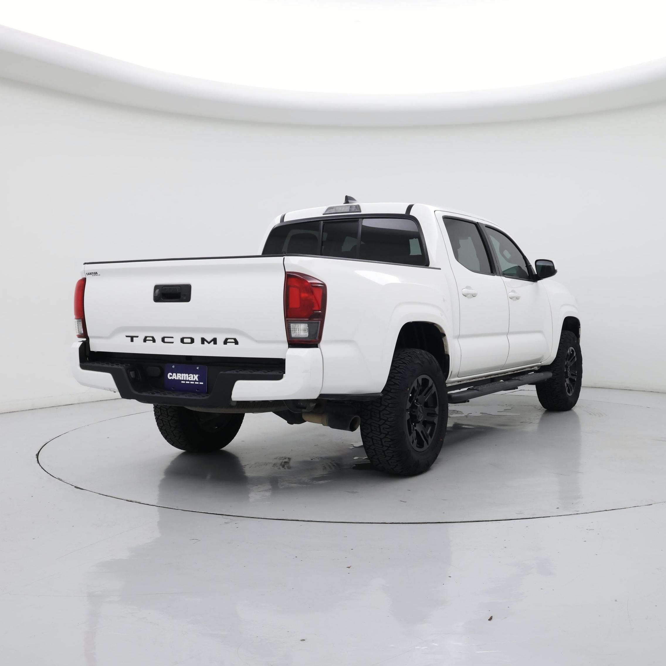 Thumbnail: 2022 Toyota Tacoma - 8