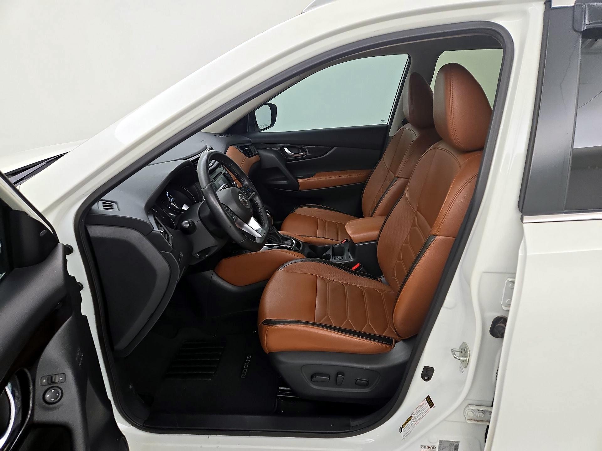 Thumbnail: 2019 Nissan Rogue - 11