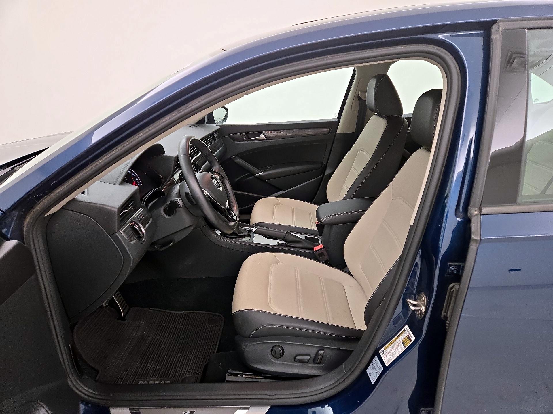 Thumbnail: 2020 Volkswagen Passat - 11