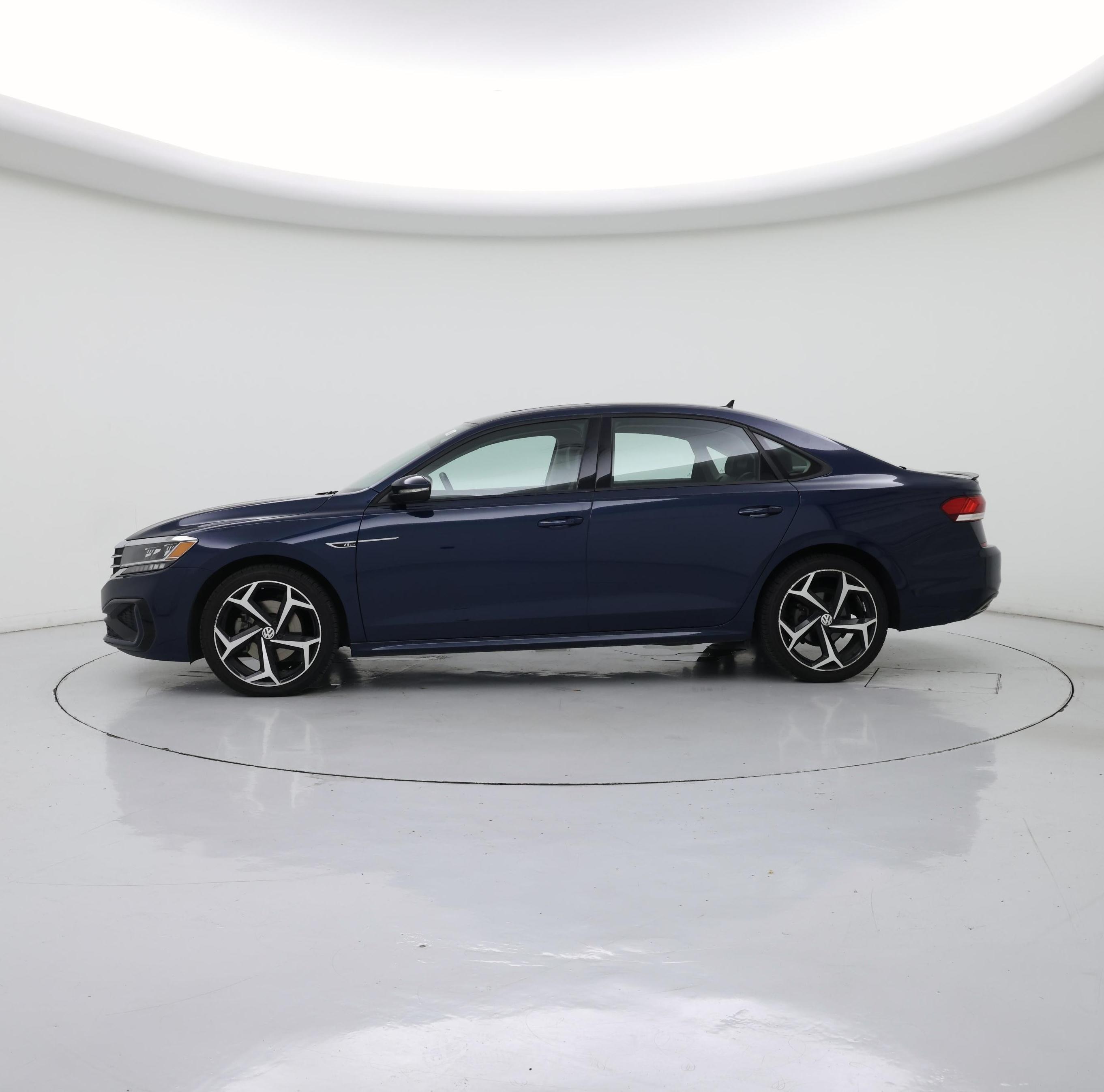 Thumbnail: 2020 Volkswagen Passat - 3