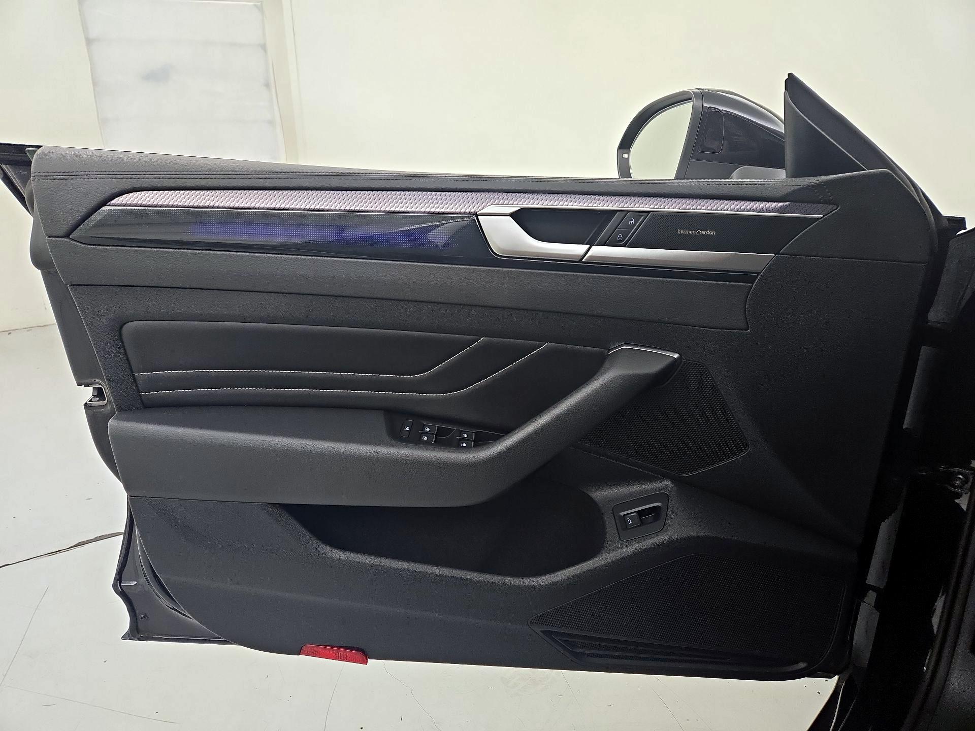 Thumbnail: 2023 Volkswagen Arteon - 12