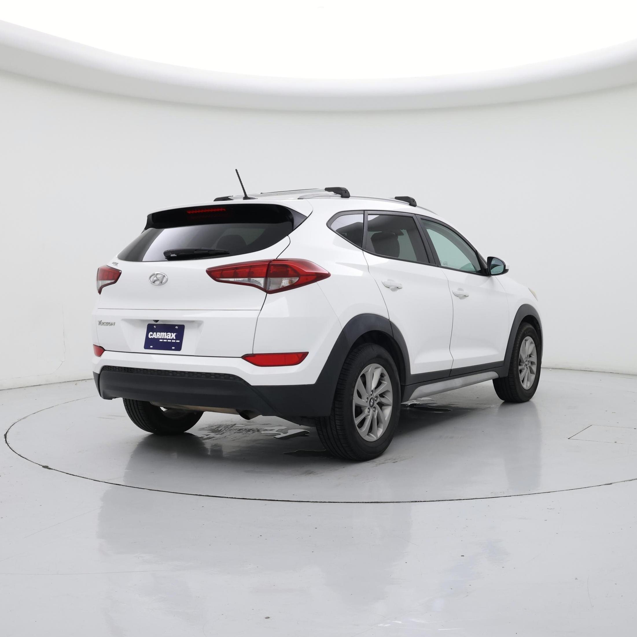 Thumbnail: 2017 Hyundai Tucson - 8