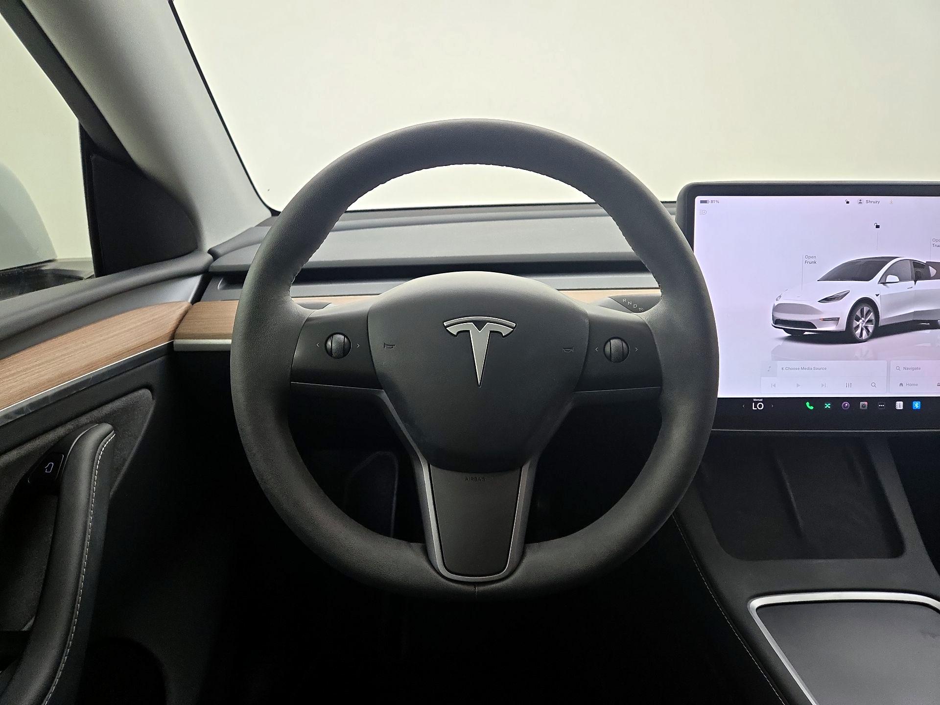 Thumbnail: 2023 Tesla Model Y - 10
