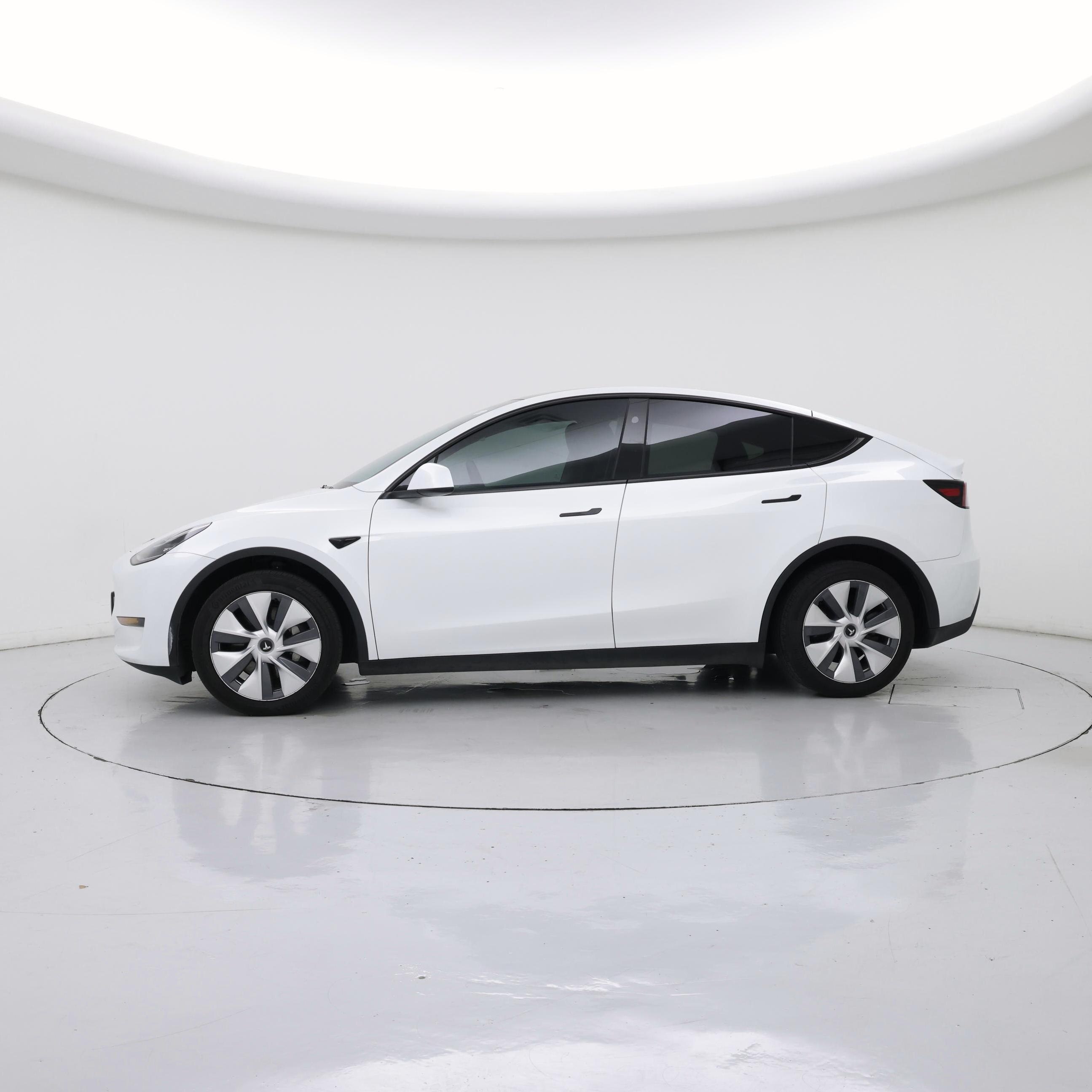 Thumbnail: 2023 Tesla Model Y - 3