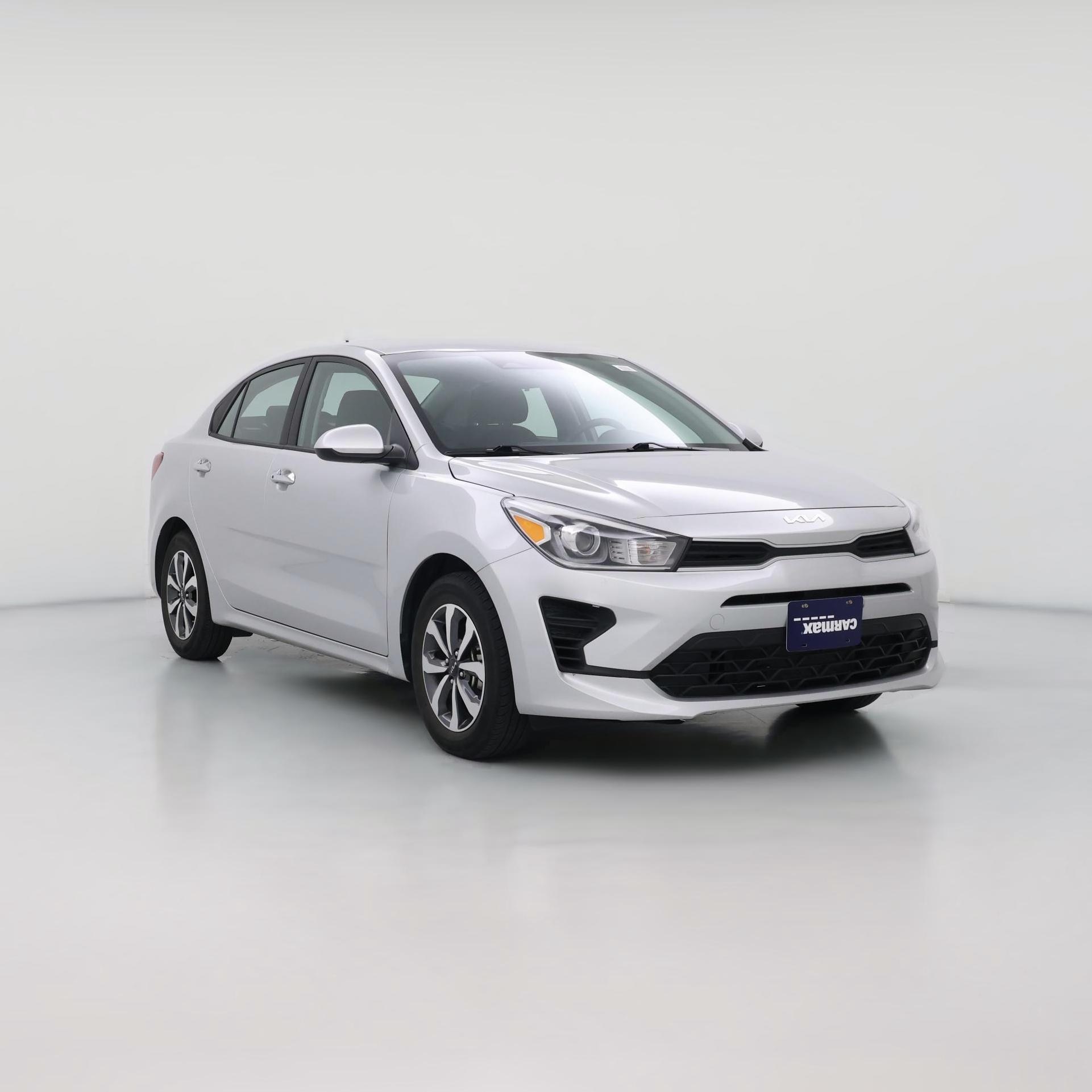Thumbnail: 2022 Kia Rio - 1