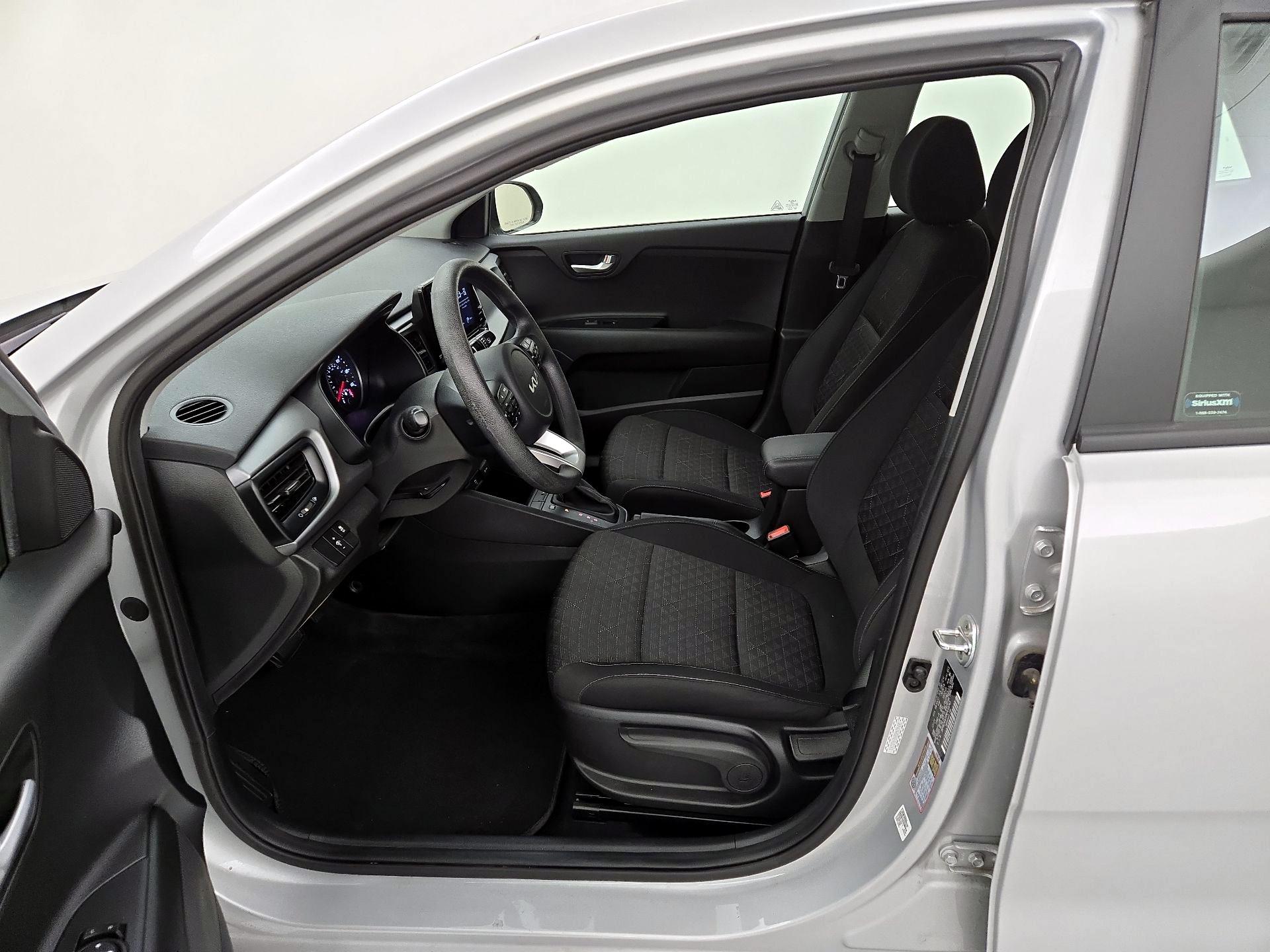 Thumbnail: 2022 Kia Rio - 11