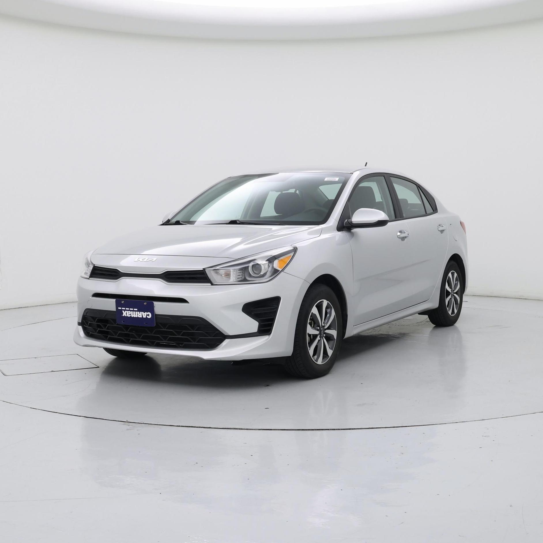 Thumbnail: 2022 Kia Rio - 4