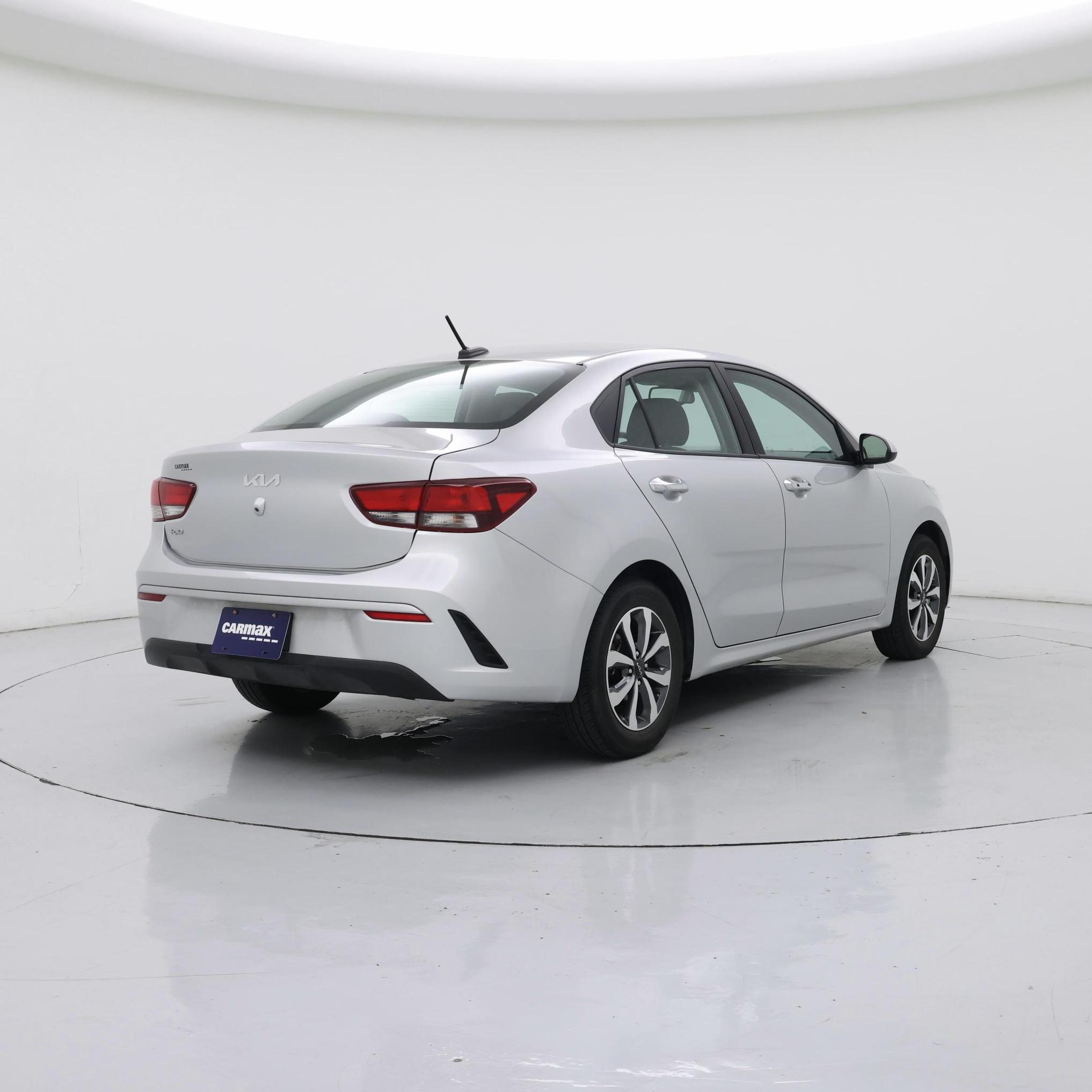 Thumbnail: 2022 Kia Rio - 8