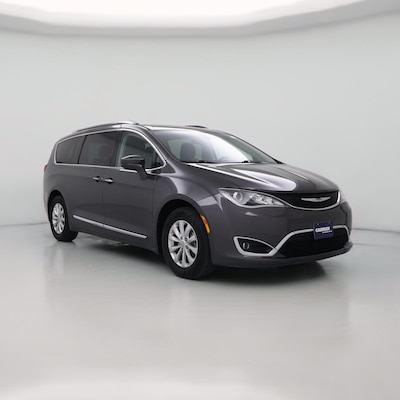 Gray 2018 Chrysler Pacifica Touring L Plus
