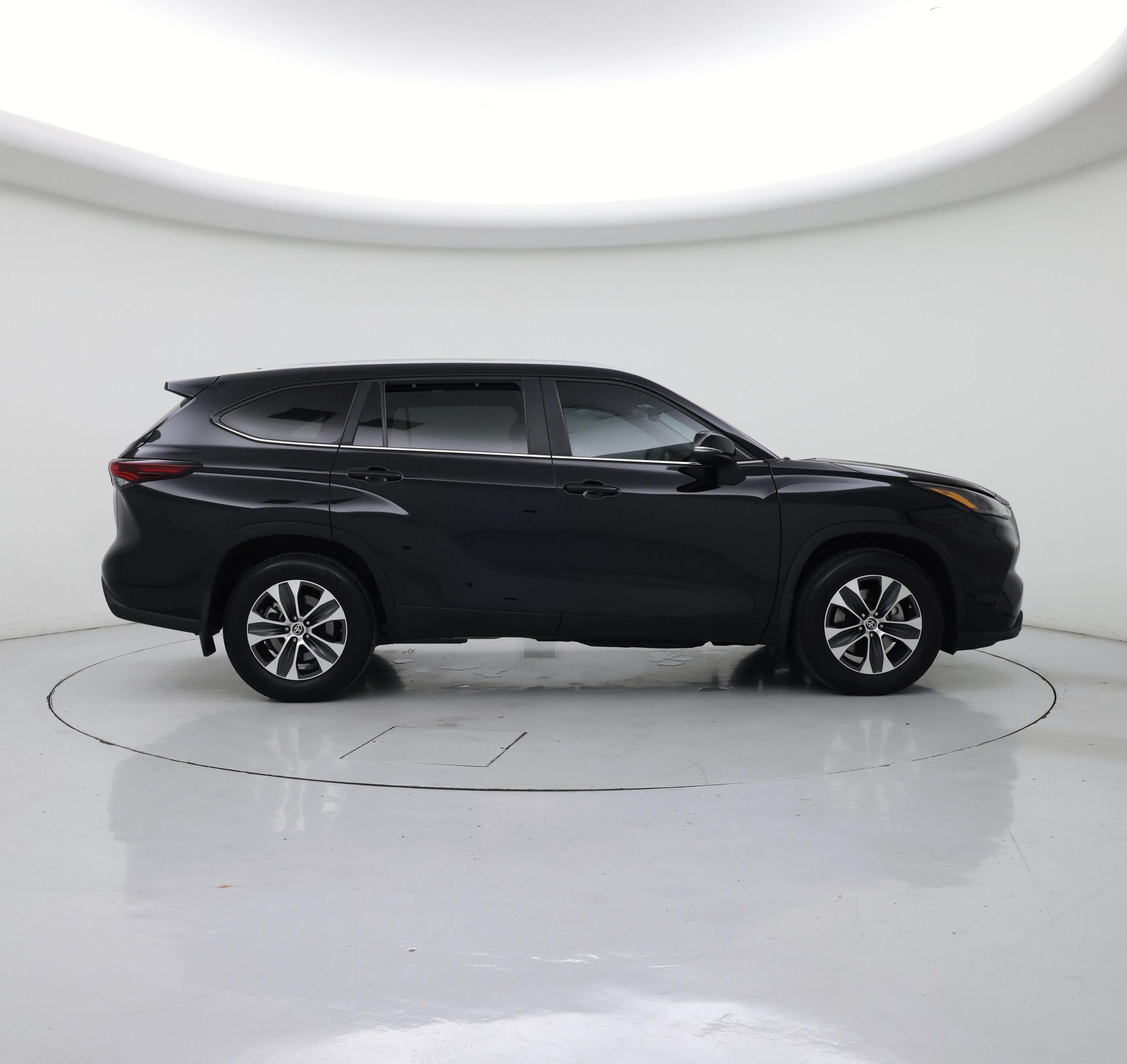 Thumbnail: 2024 Toyota Highlander - 7