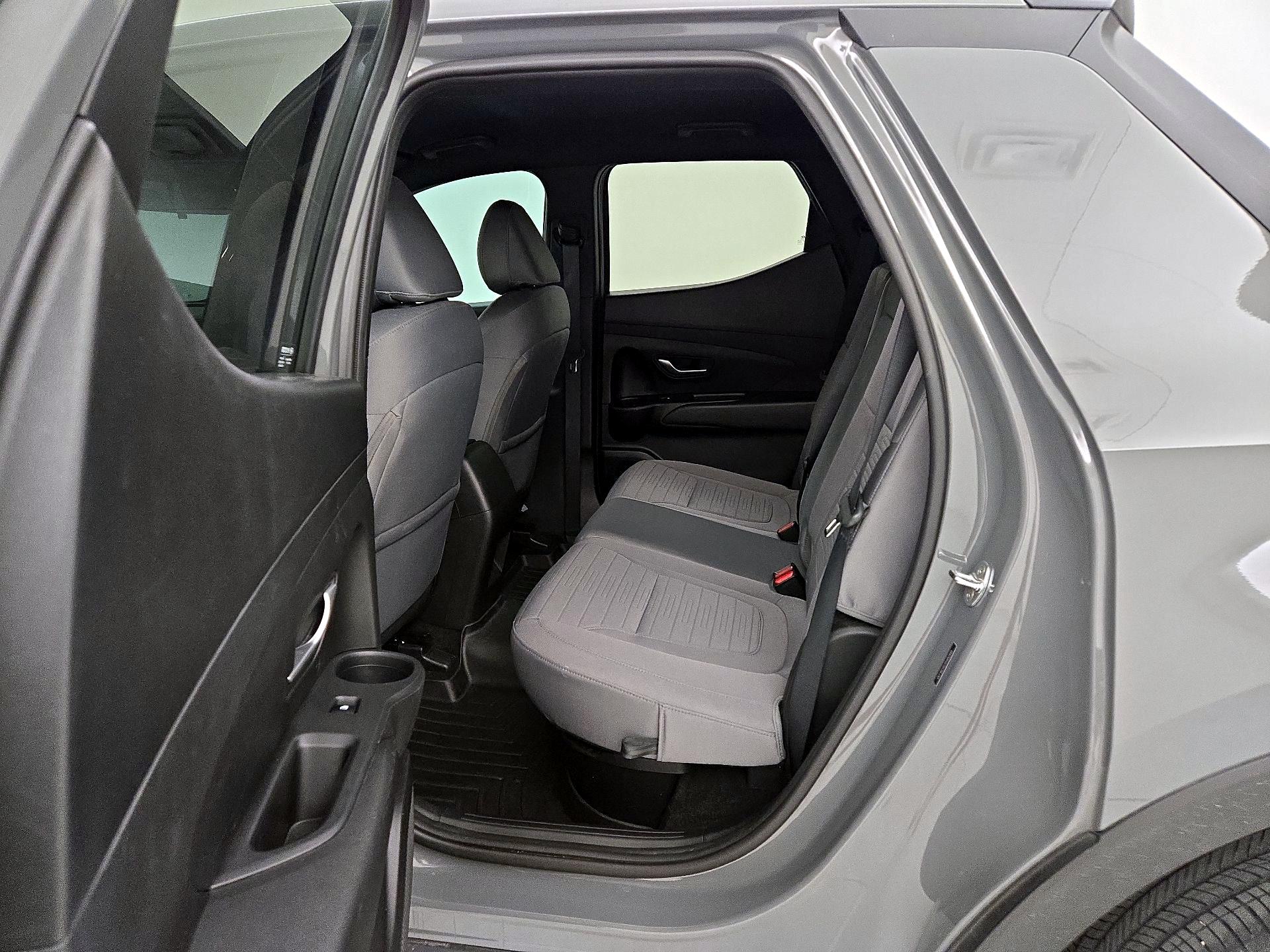 Thumbnail: 2023 Hyundai Santa Cruz - 19