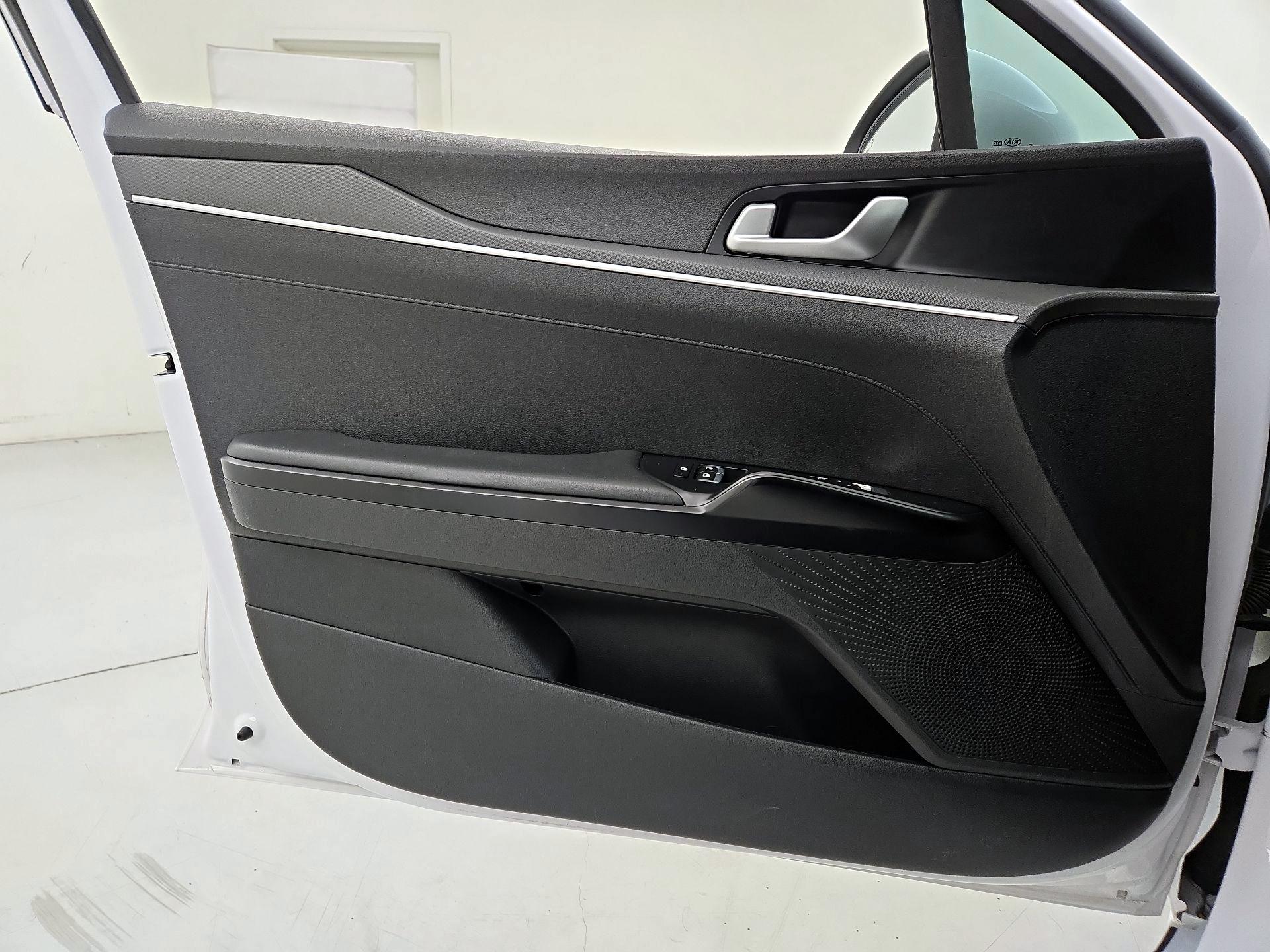 Thumbnail: 2021 Kia K5 - 12