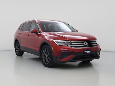 Red 2022 Volkswagen Tiguan SE
