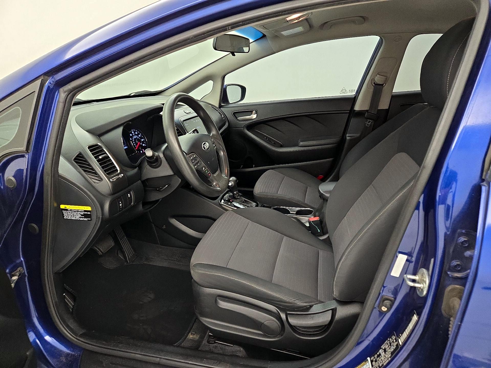 Thumbnail: 2018 Kia Forte - 11