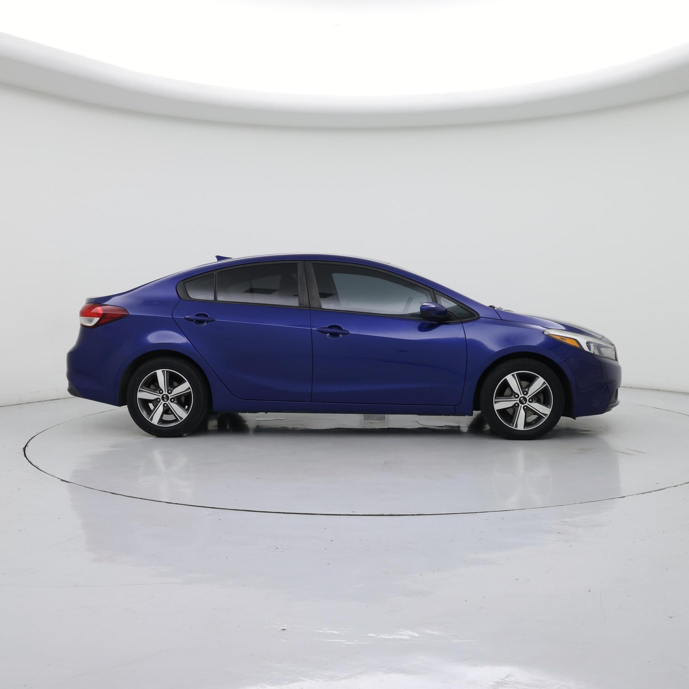 Thumbnail: 2018 Kia Forte - 7