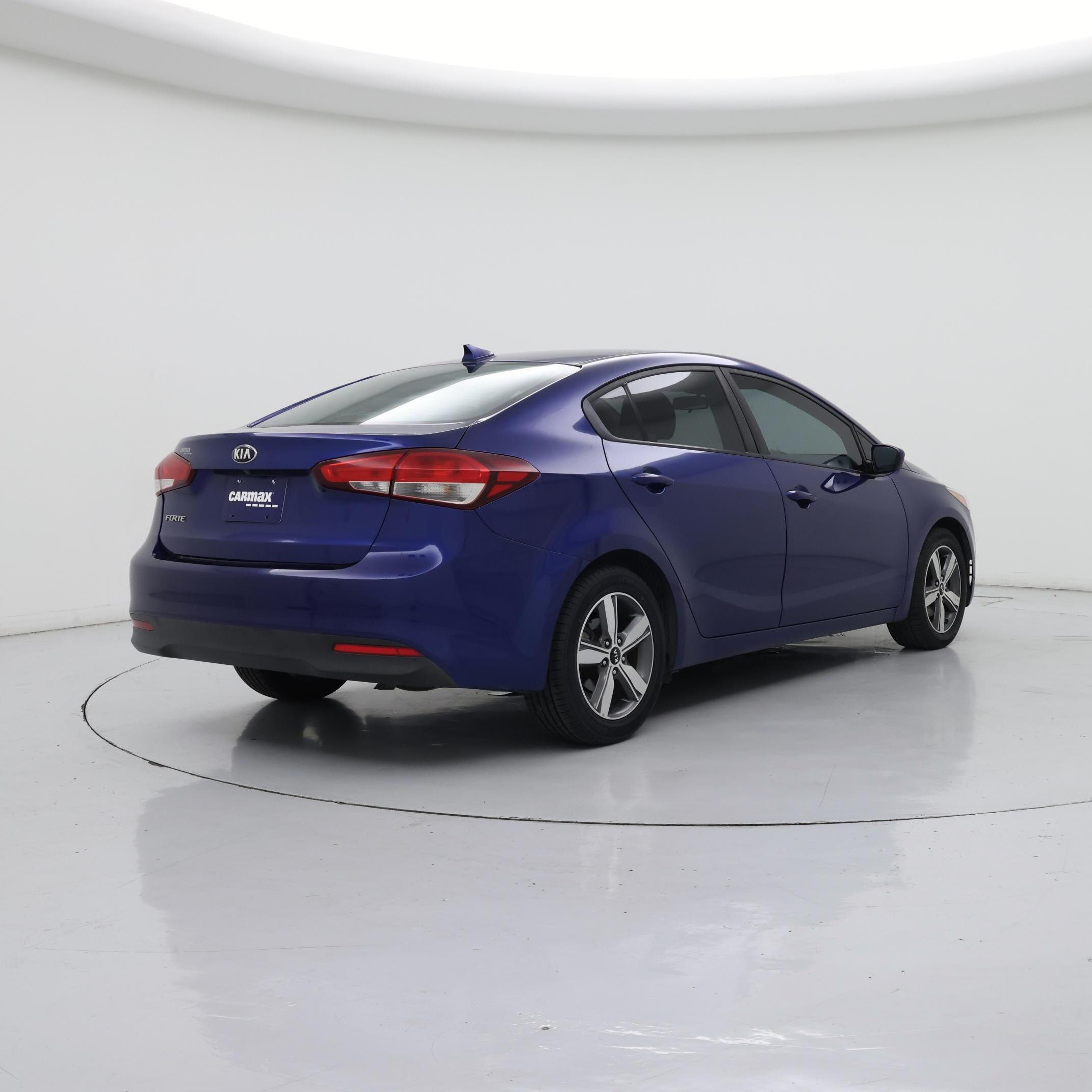 Thumbnail: 2018 Kia Forte - 8